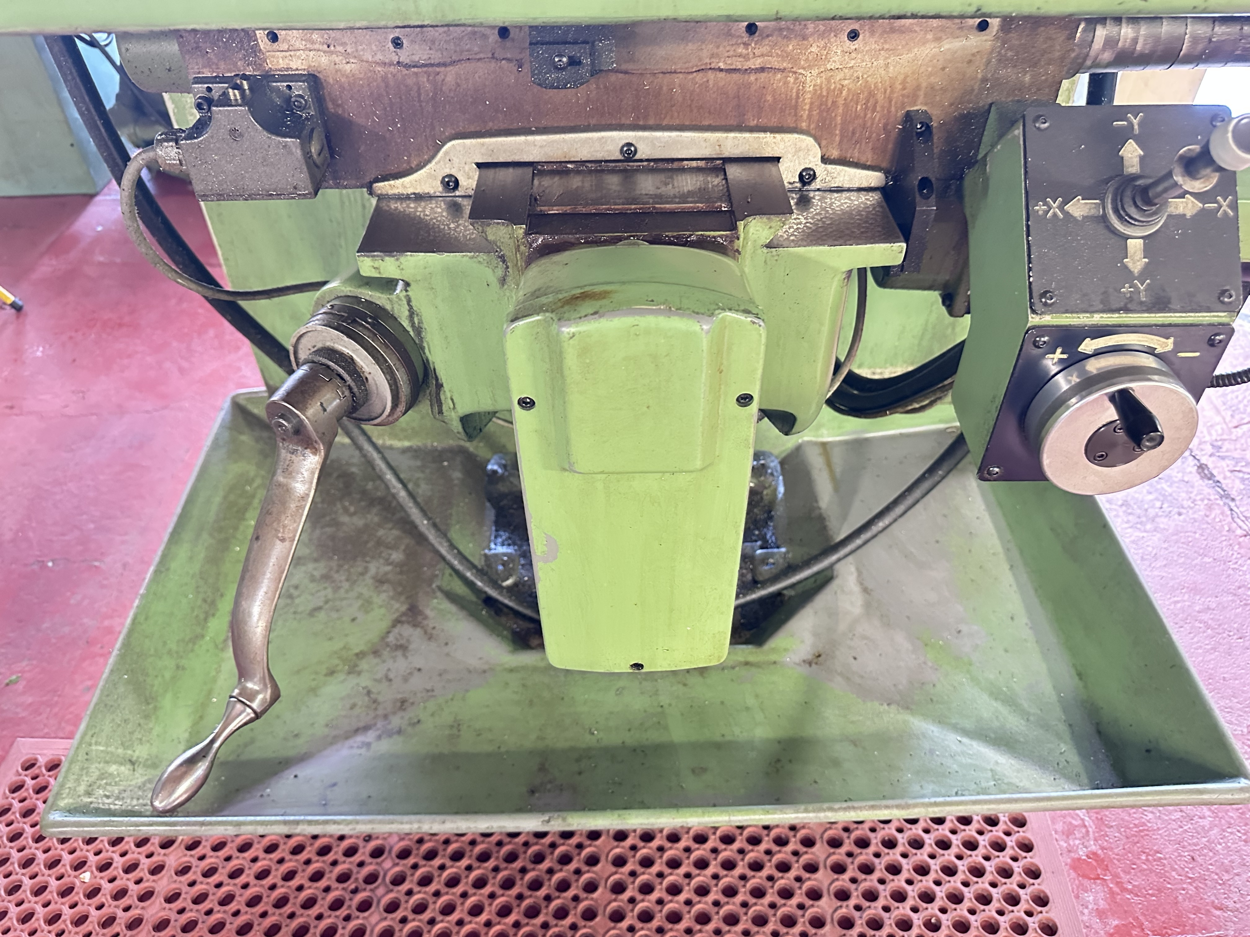 Bridgeport Interact 1 CNC Knee Type Milling Machine