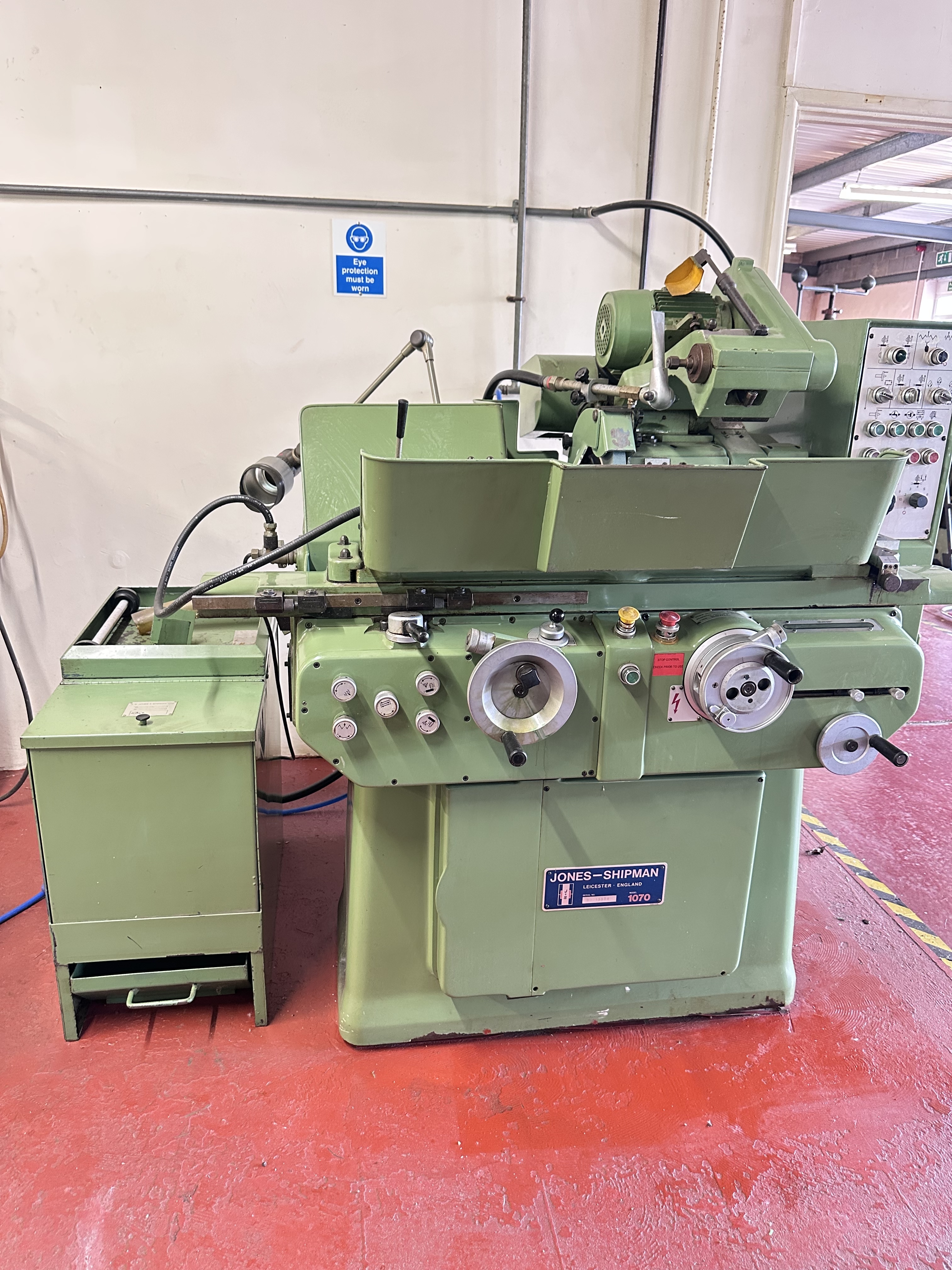 Jones & Shipman 1070 Cylindrical Grinder