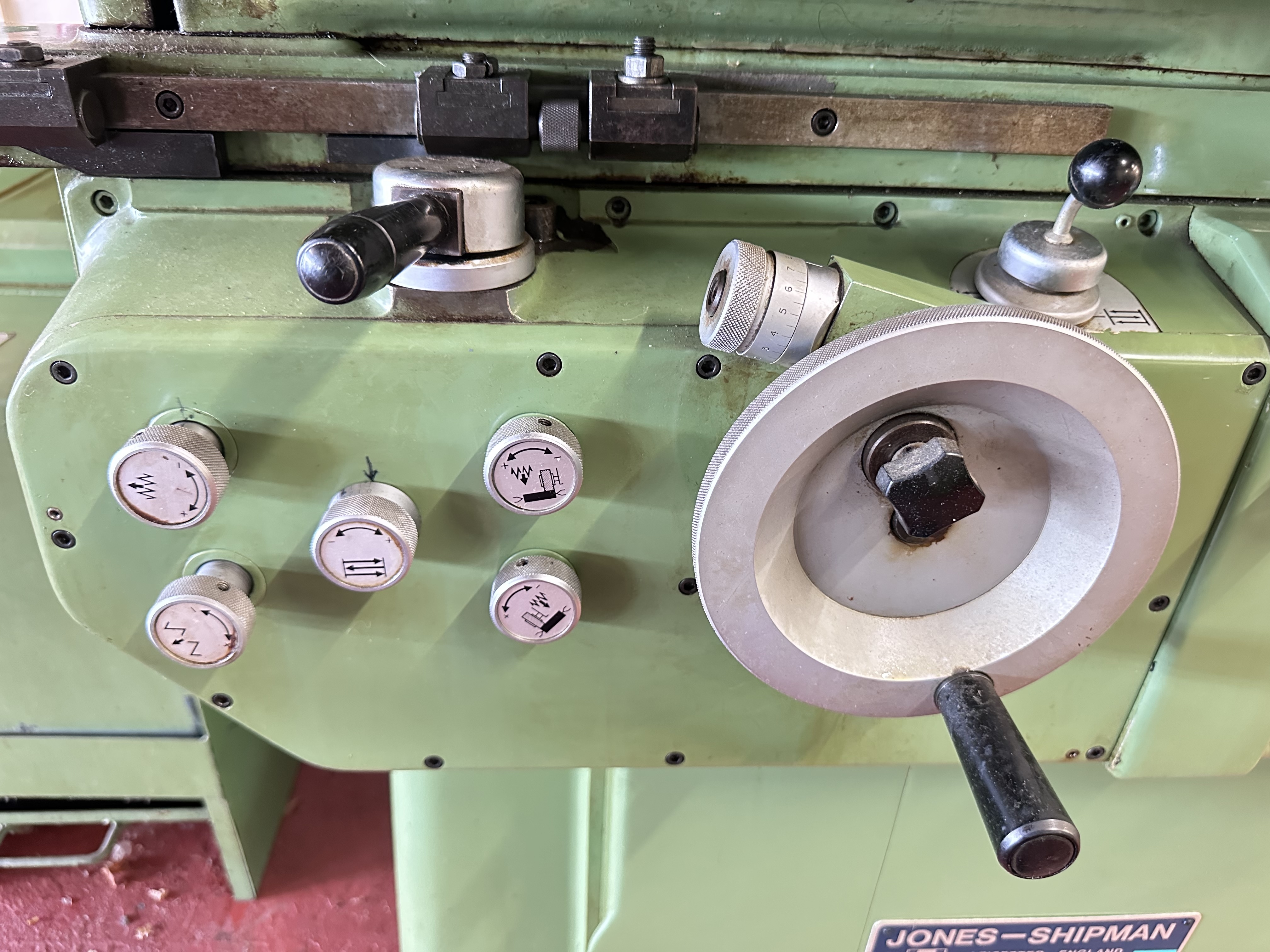Jones & Shipman 1070M Cylindrical Grinder