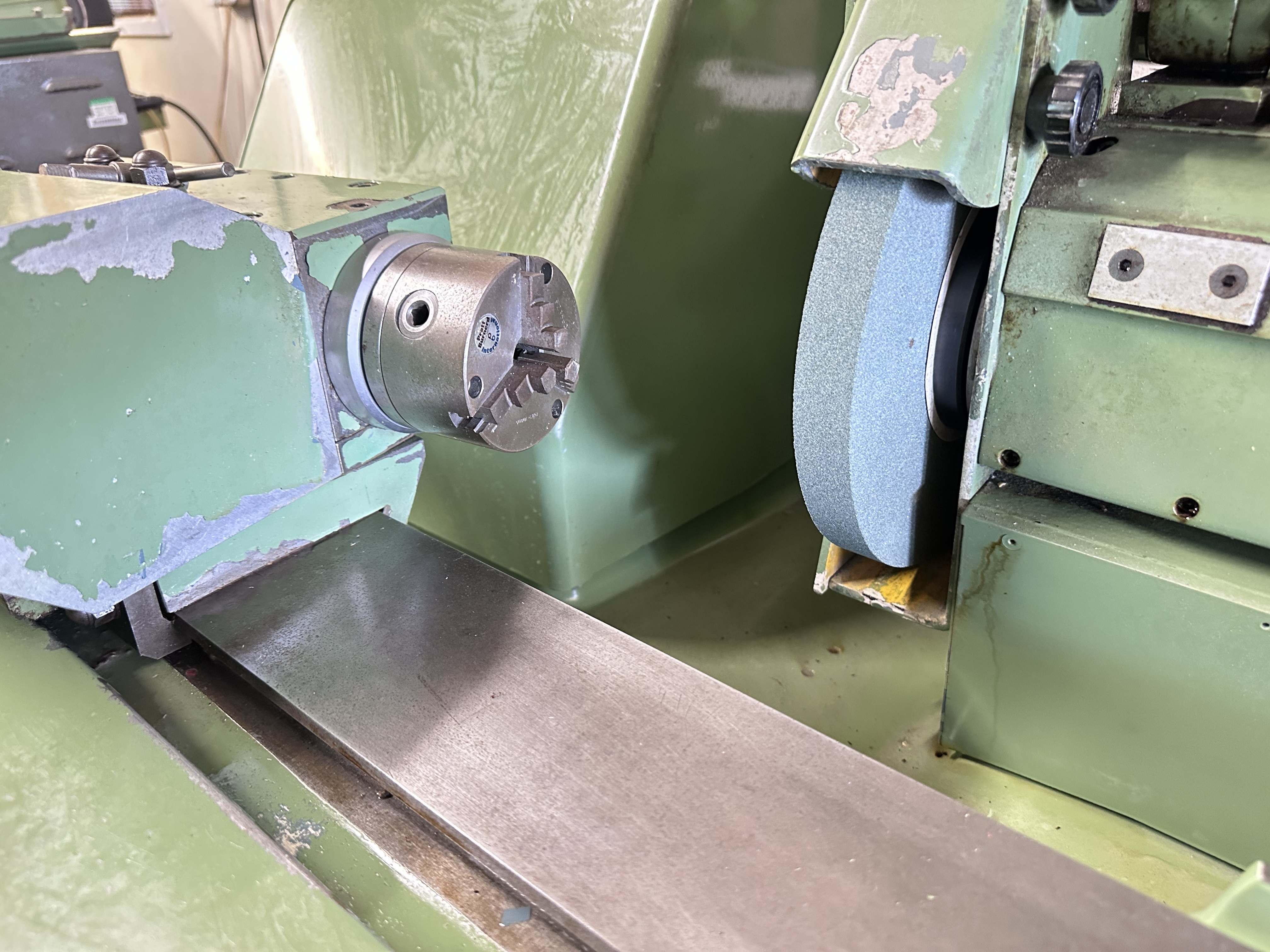 Jones & Shipman 1070 Cylindrical Grinder