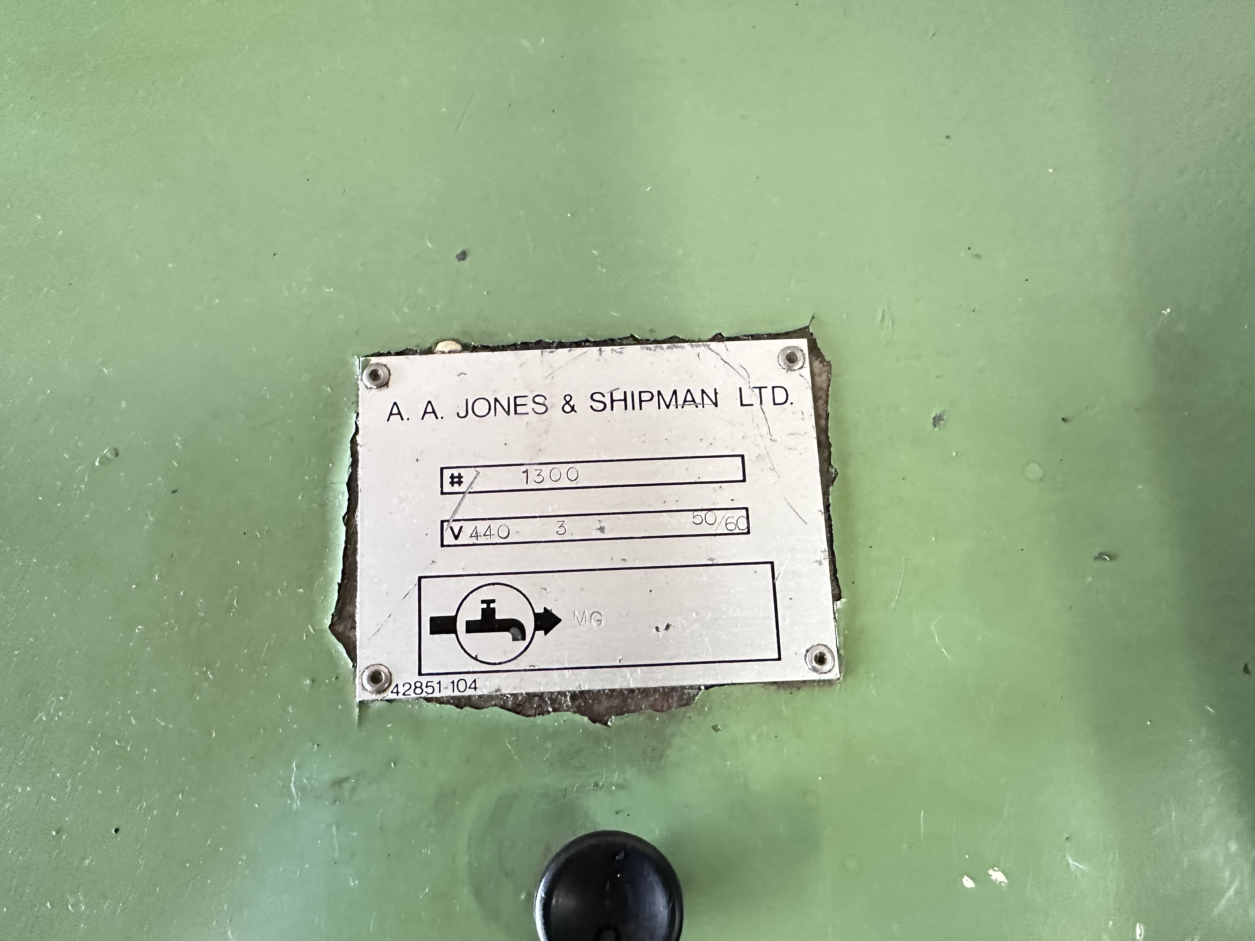 Jones & Shipman 1070M Cylindrical Grinder