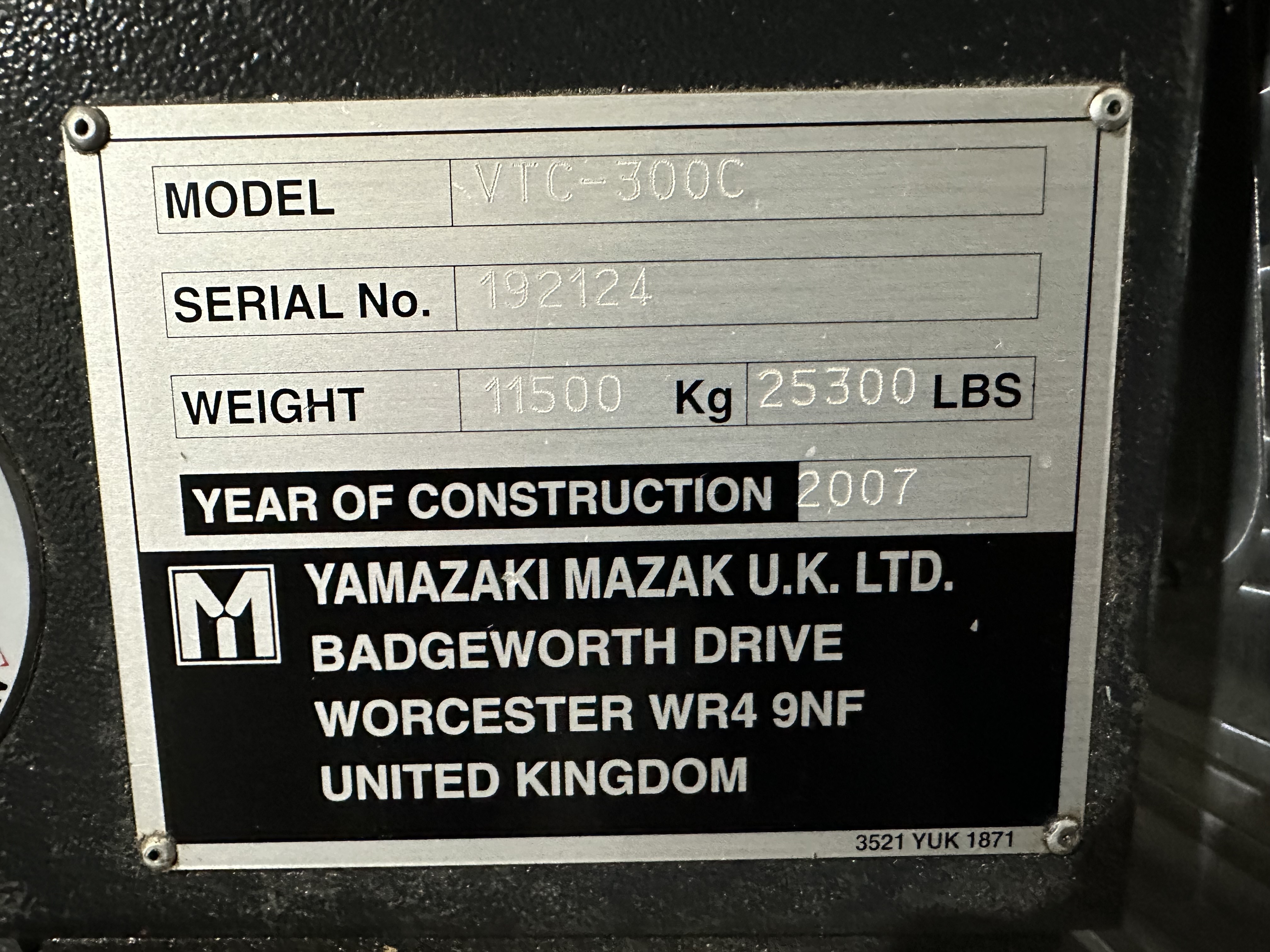 Mazak VTC-300C-II CNC Vertical Machining Centre. (2007)