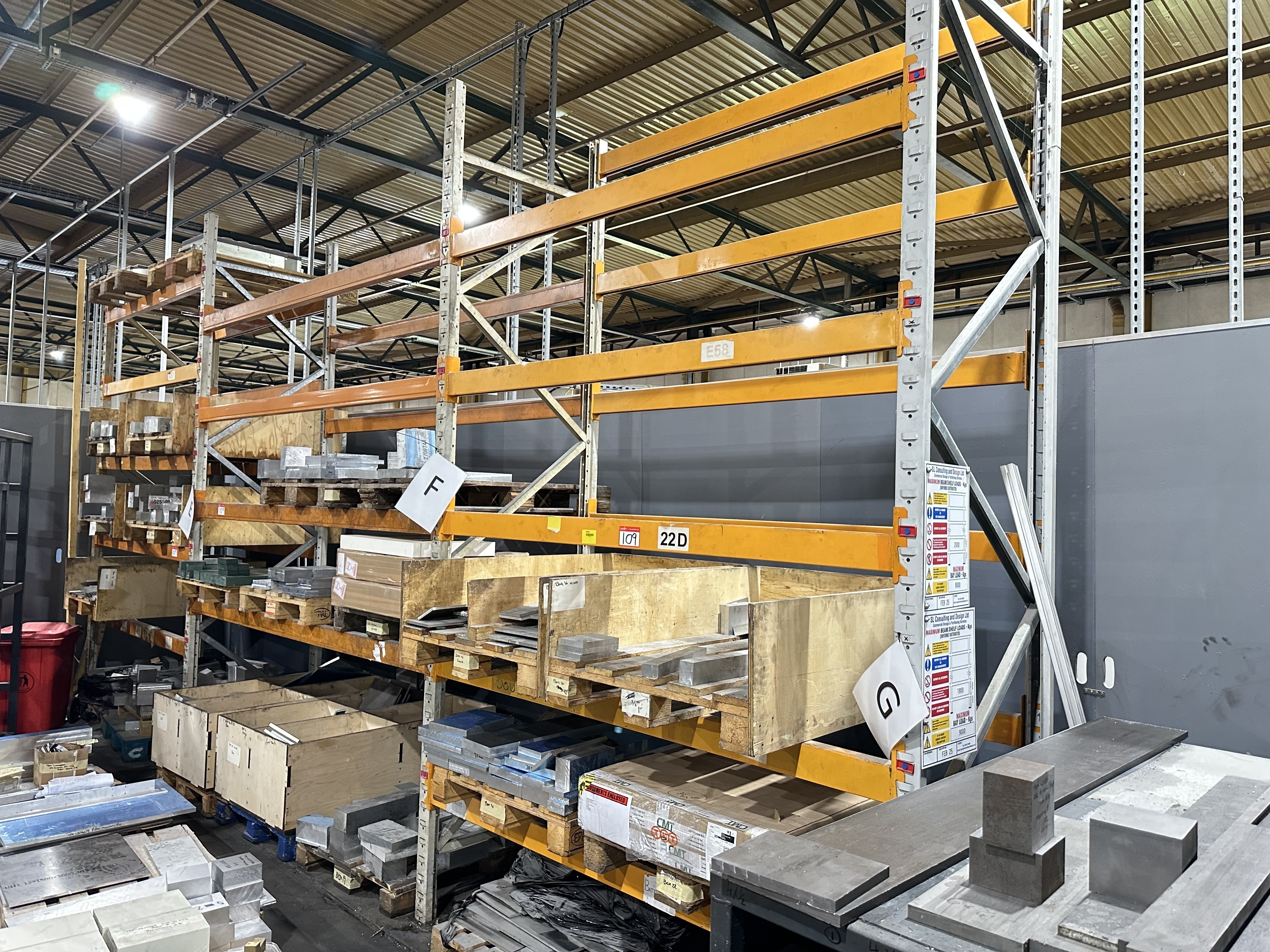 8 x Uprights 3600 x 900mm, 40 Crossbeams 2100mm Long