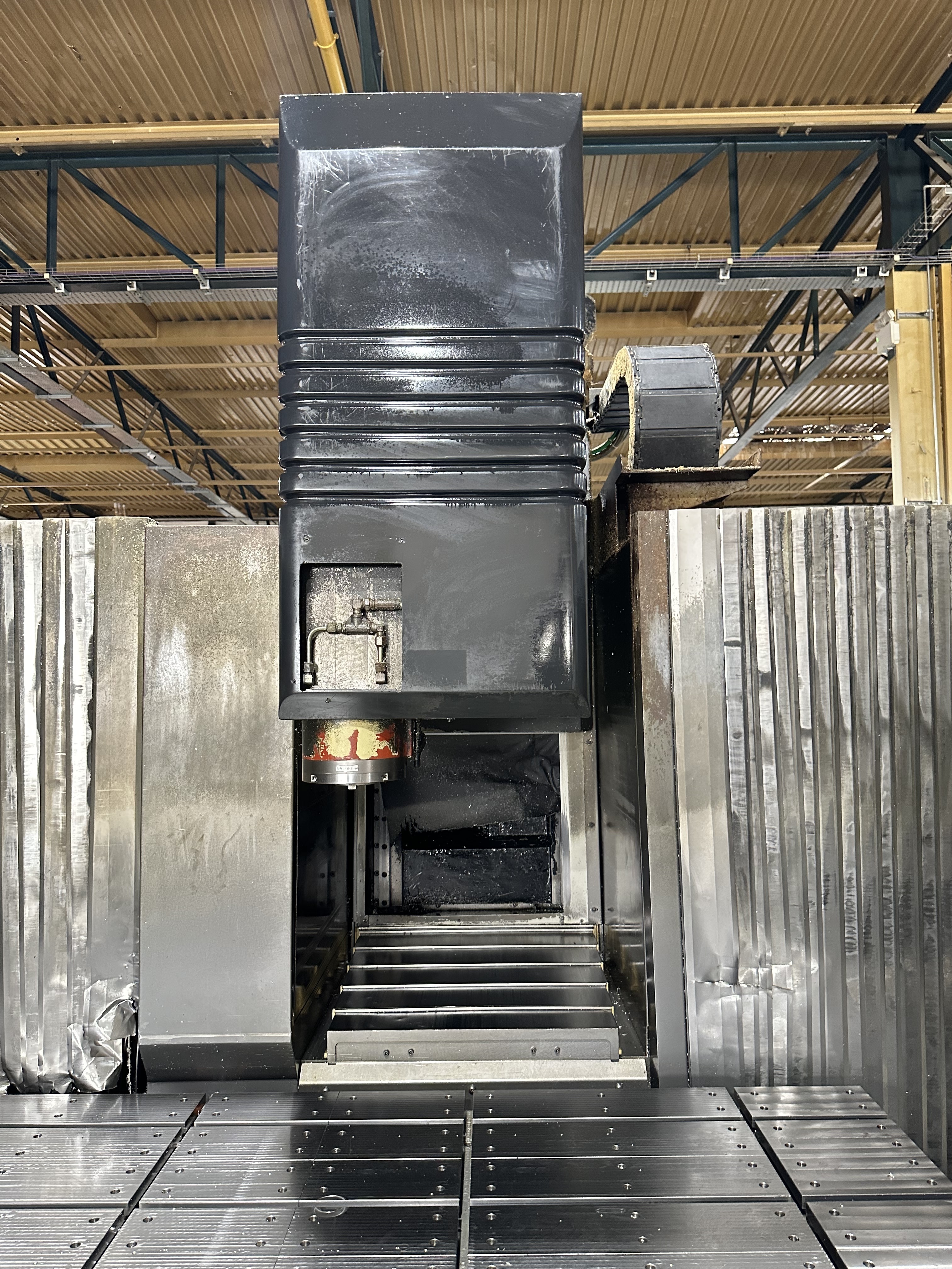Mazak VTC-300C-II CNC Vertical Machining Centre. (2007)