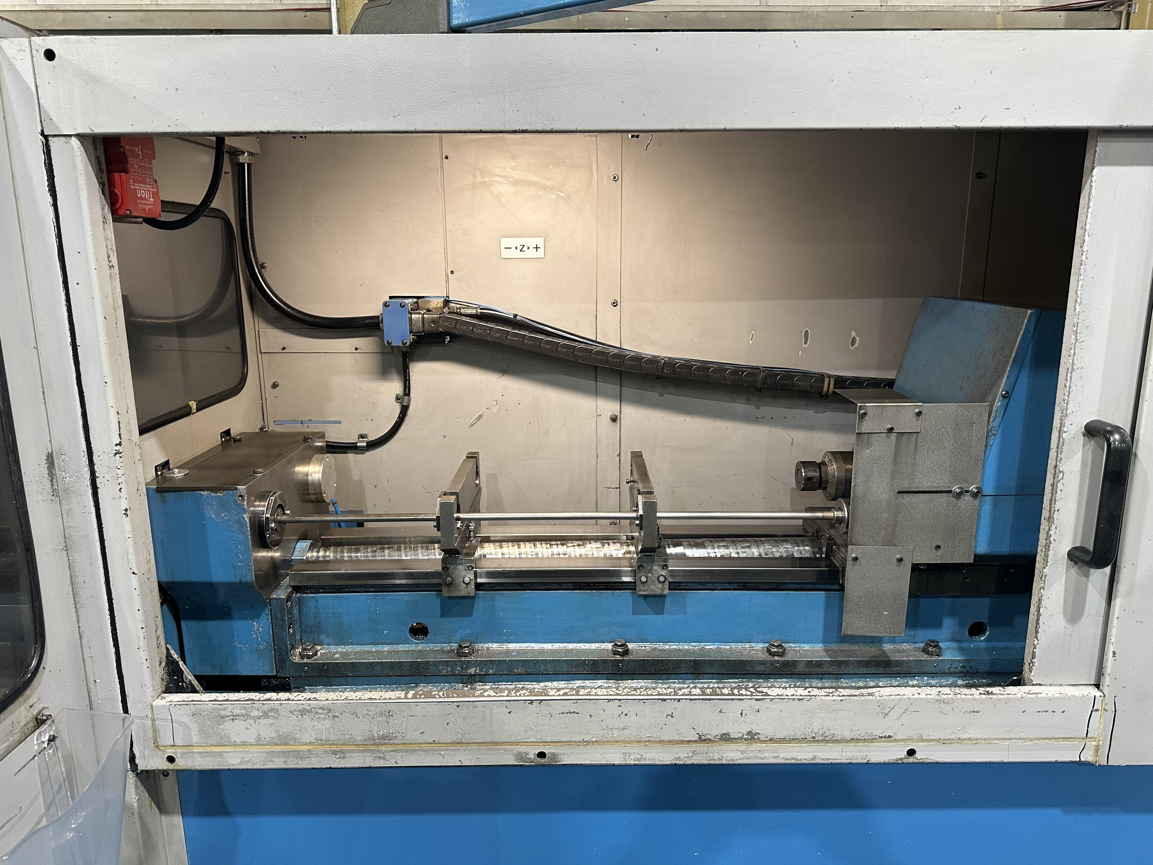 Mollart Machine Tools 3 Axis, Knee Type Omnisprint Gun Drilling Machine (1997)