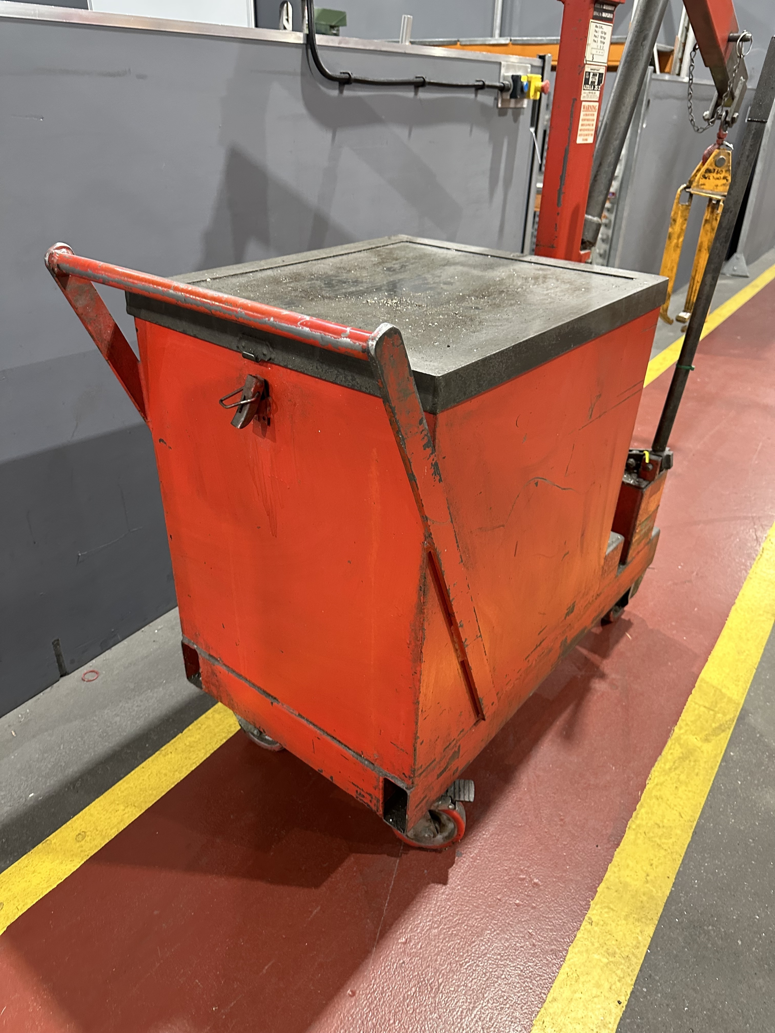 Slingsby CTC152 Counterbalance Hydraulic Crane Hoist, SWL 152kg