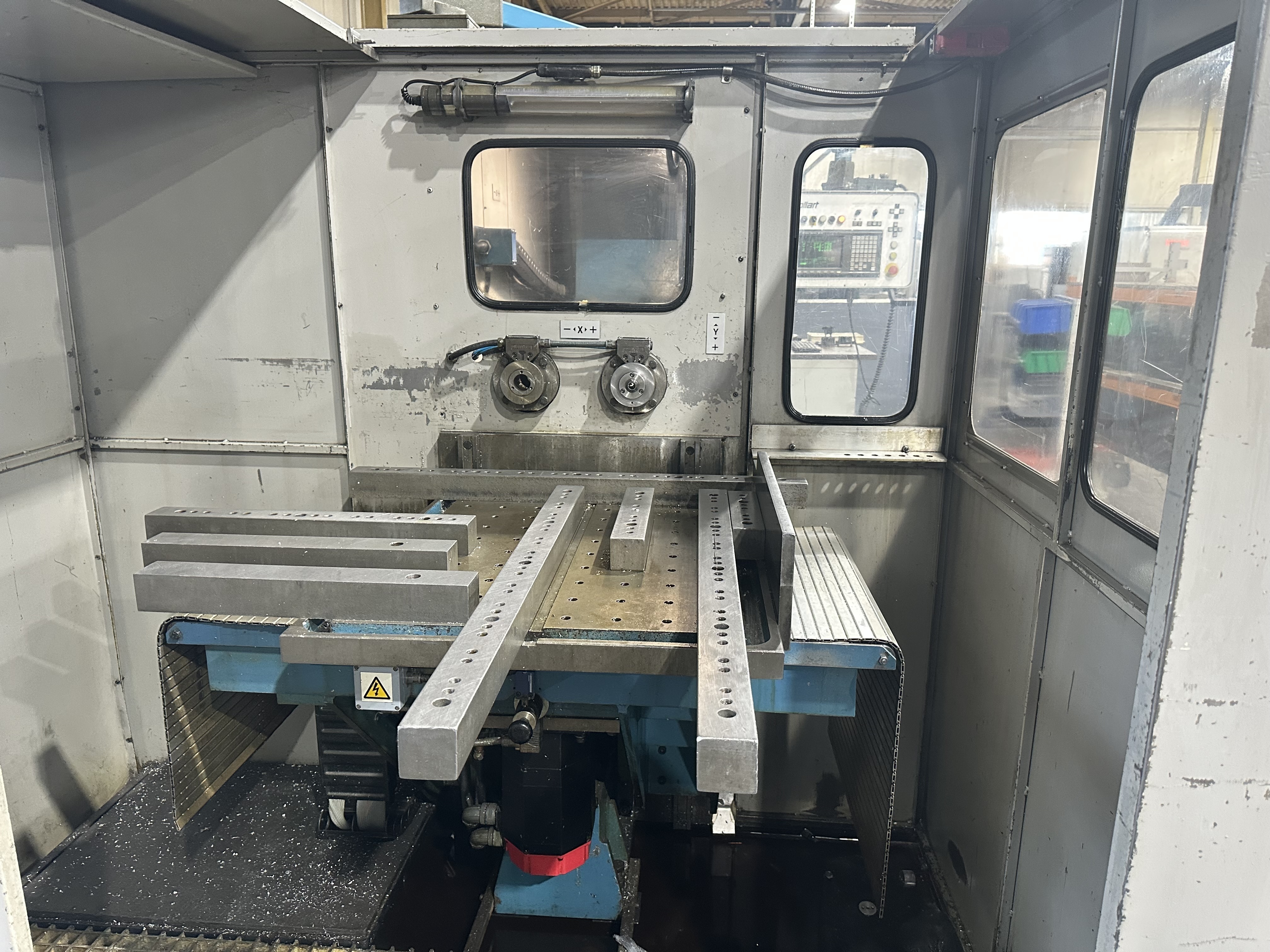 Mollart Machine Tools 3 Axis, Knee Type Omnisprint Gun Drilling Machine (1997)