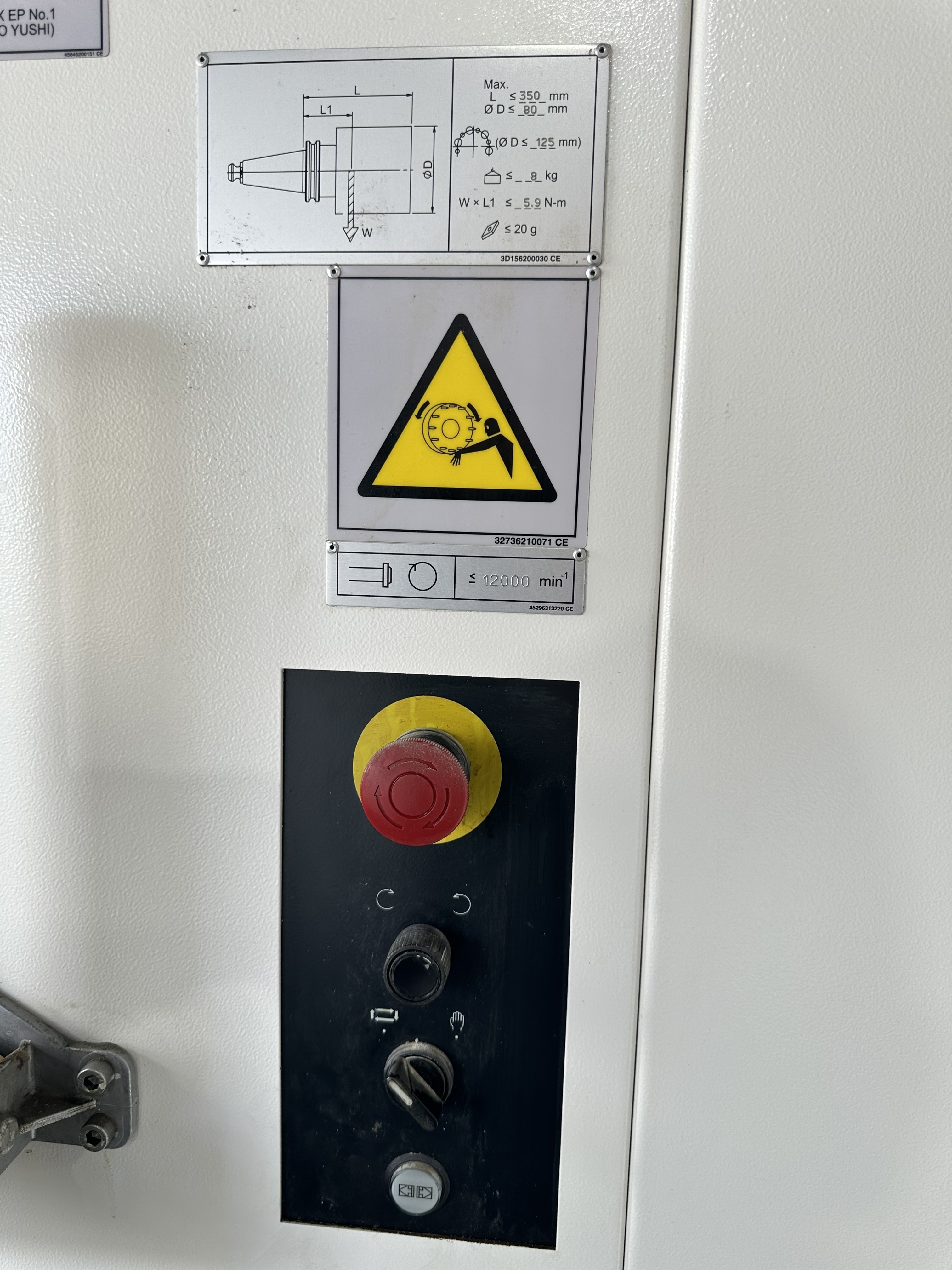 Mazak Vertical Centre Smart 530C CNC Vertical Machining Centre. (2015)