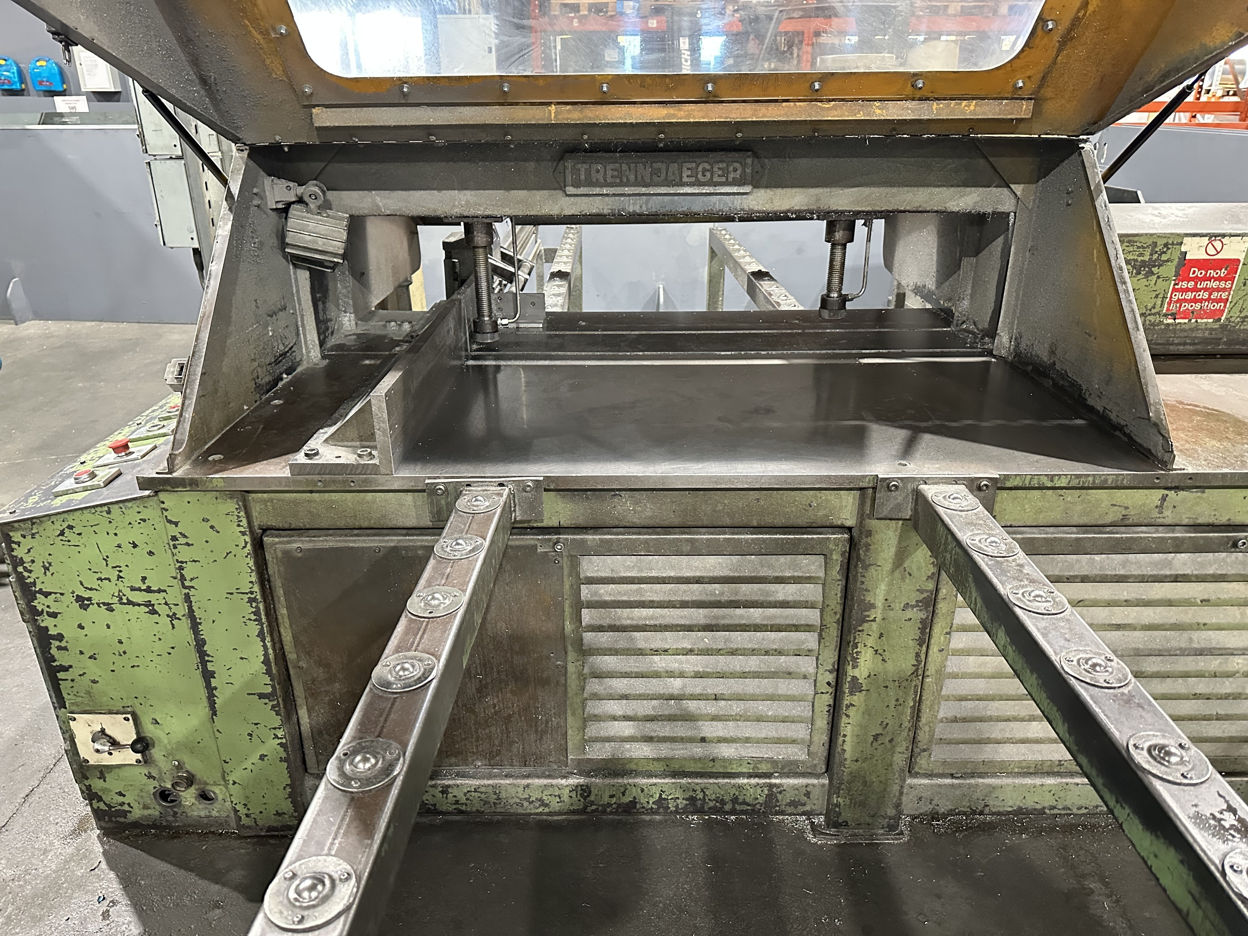 Trenjaeger Upstroking Slab Saw