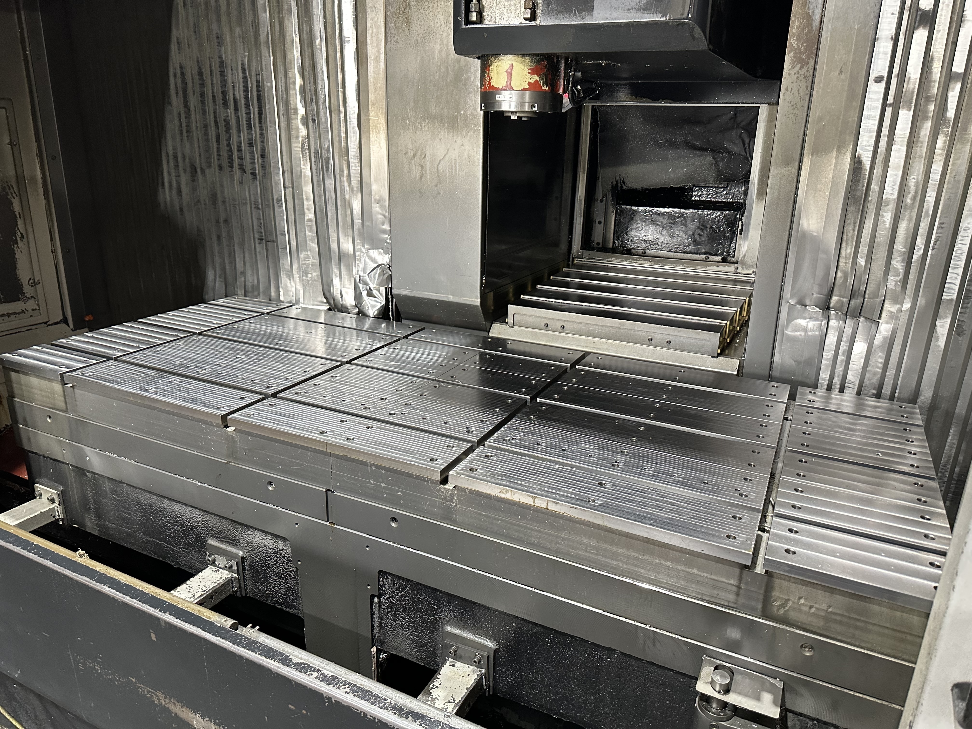 Mazak VTC-300C-II CNC Vertical Machining Centre. (2007)