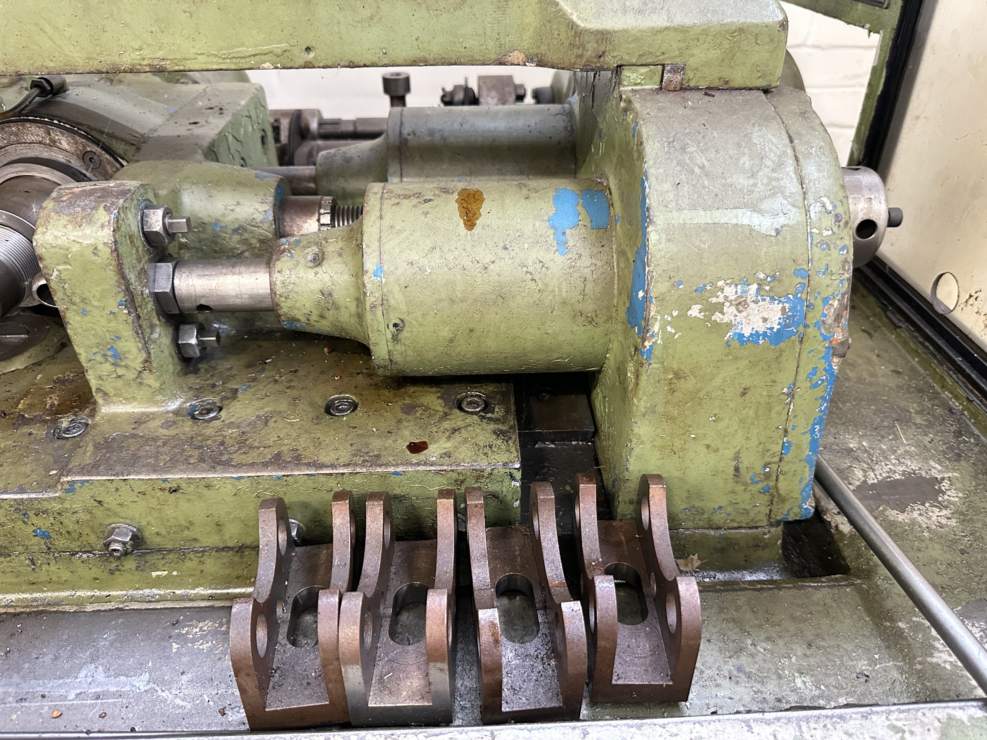 Twyford Moors S10 Thread Roller (1982)
