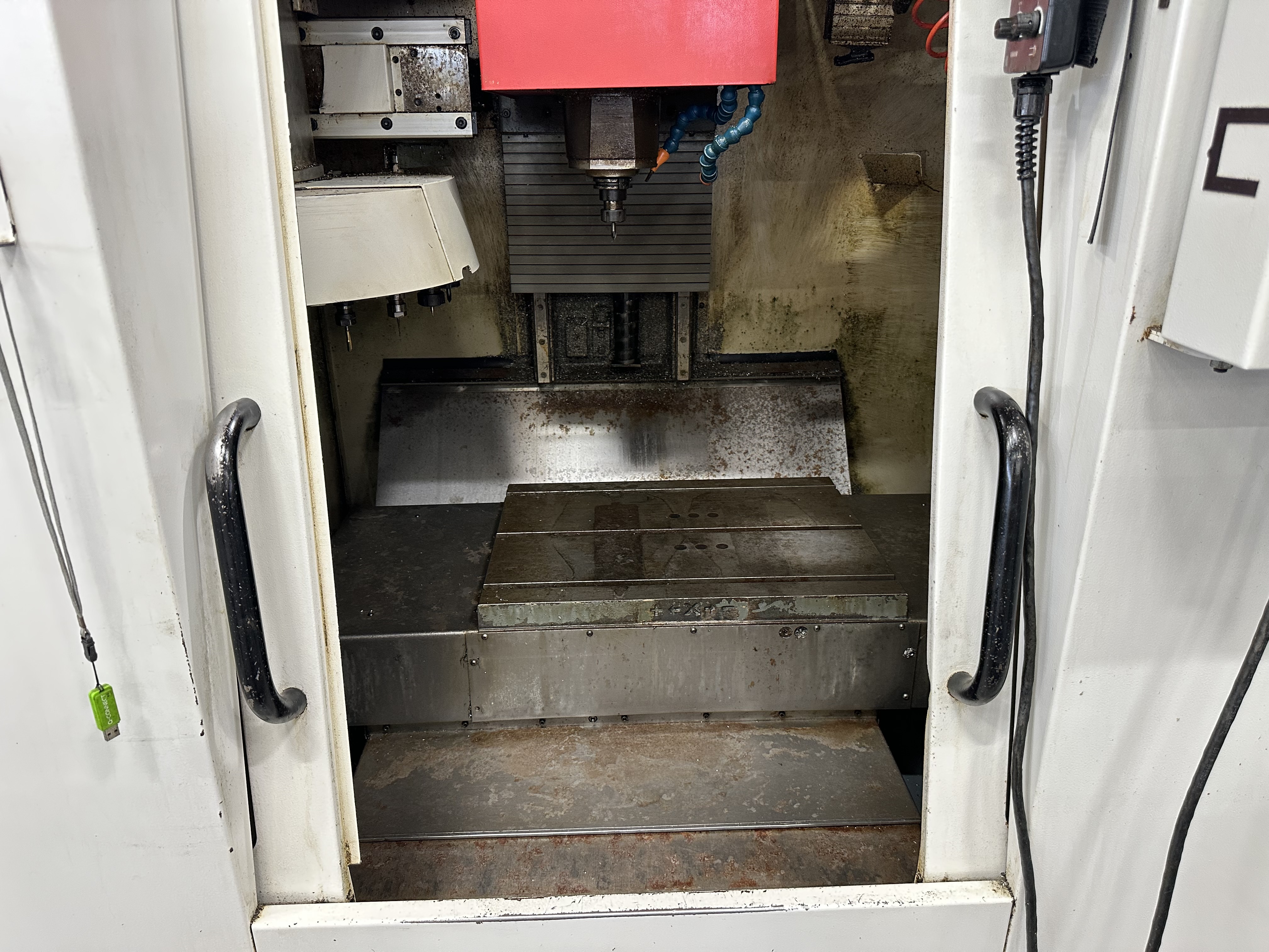 Cincinnati Arrow CNC Vertical Milling Machine with Acramatic A2100 Control