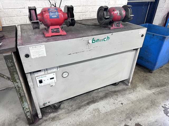Air Bench with (2) x Sealey 150mm Bench Grinders