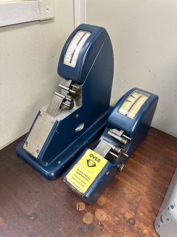 (2) x Ovee Screen Thread Comparators