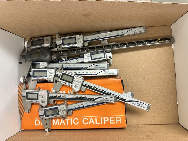 Box of Digital Verniers