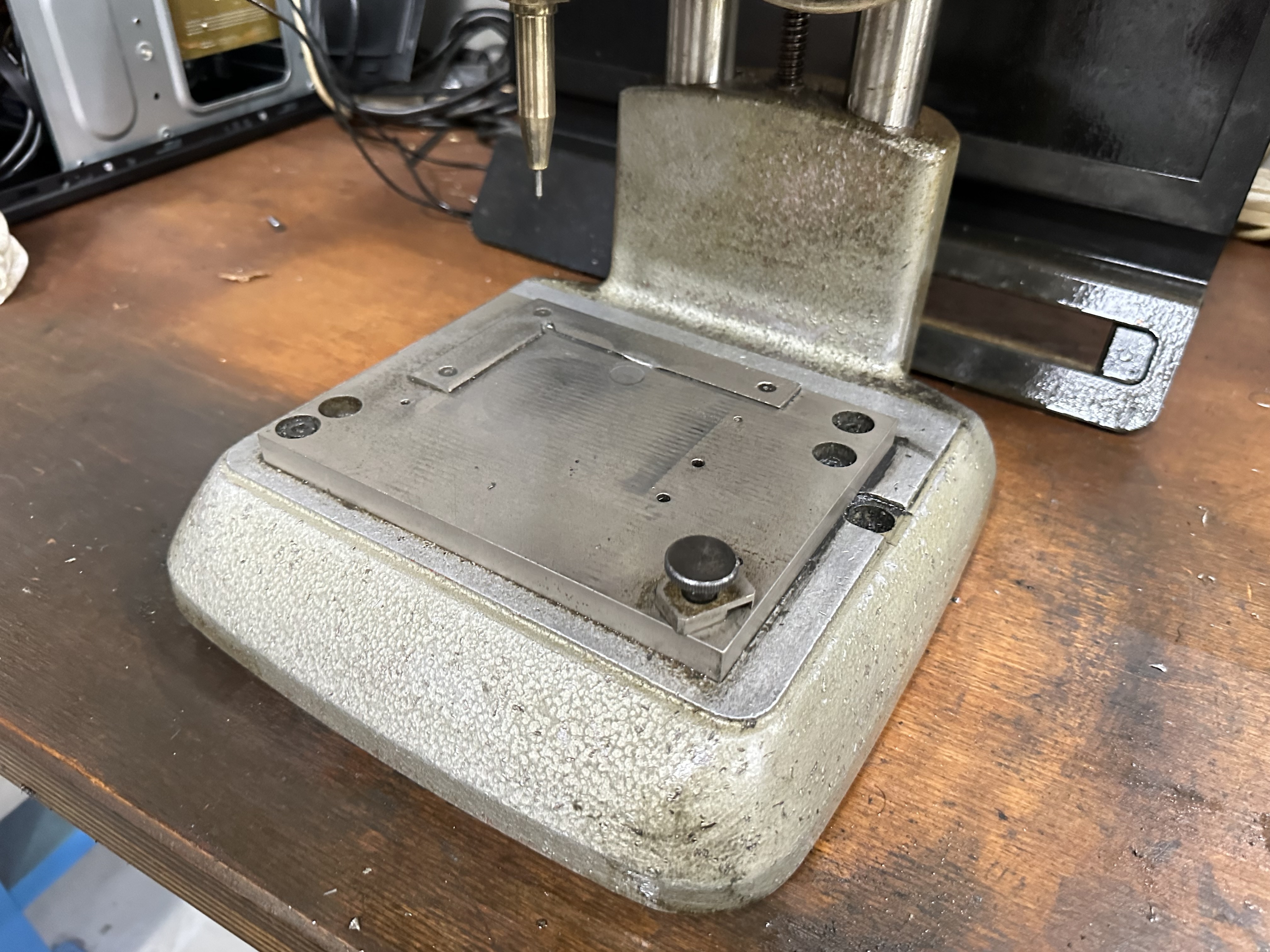 Pryor Marktronic Mark Mate, DOT Matrix Park Marker