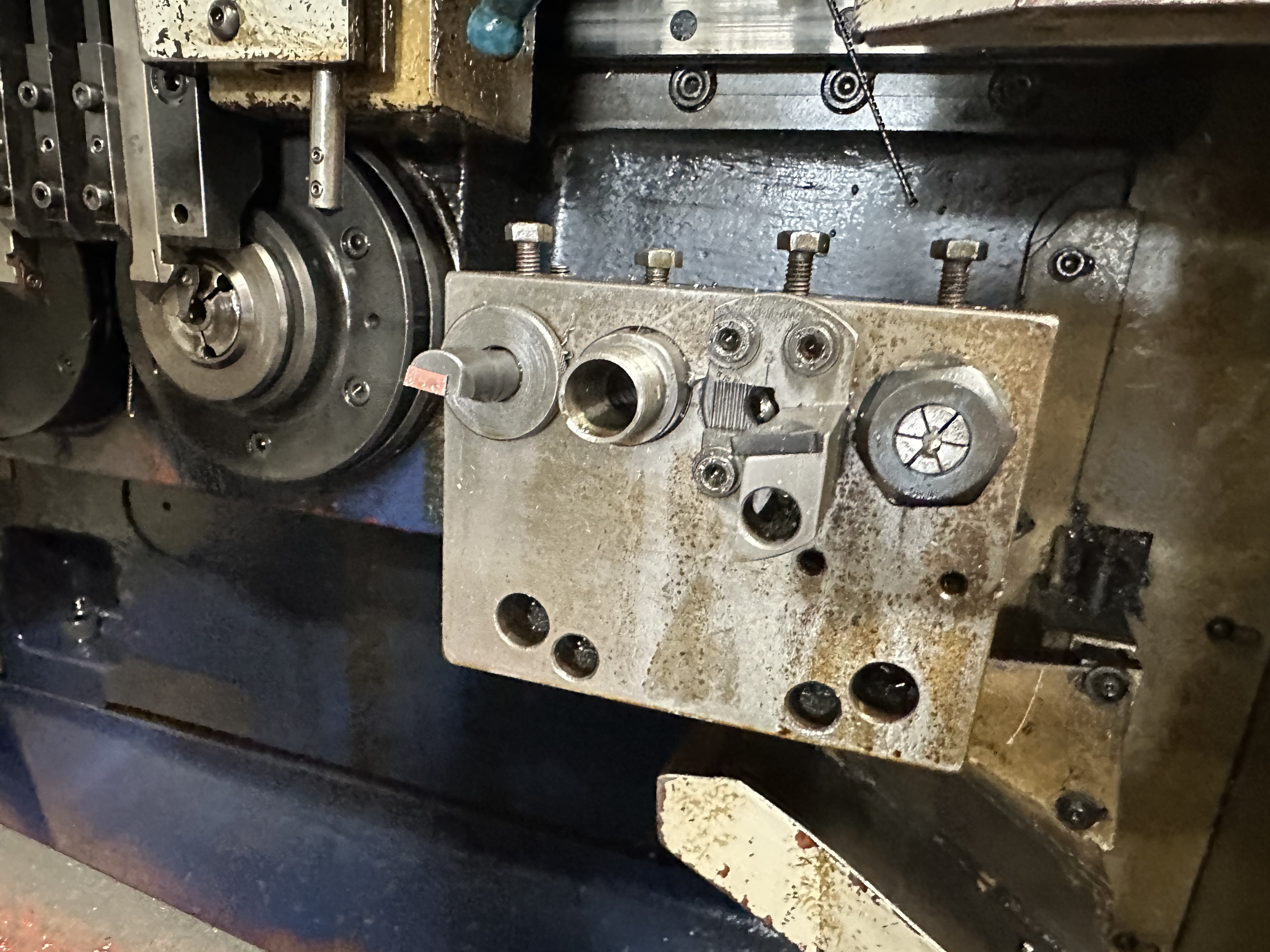 Hanwha ML20H Sliding Head Lathe 6 Axis with Fanuc Series18i-T CNC Control (2001)