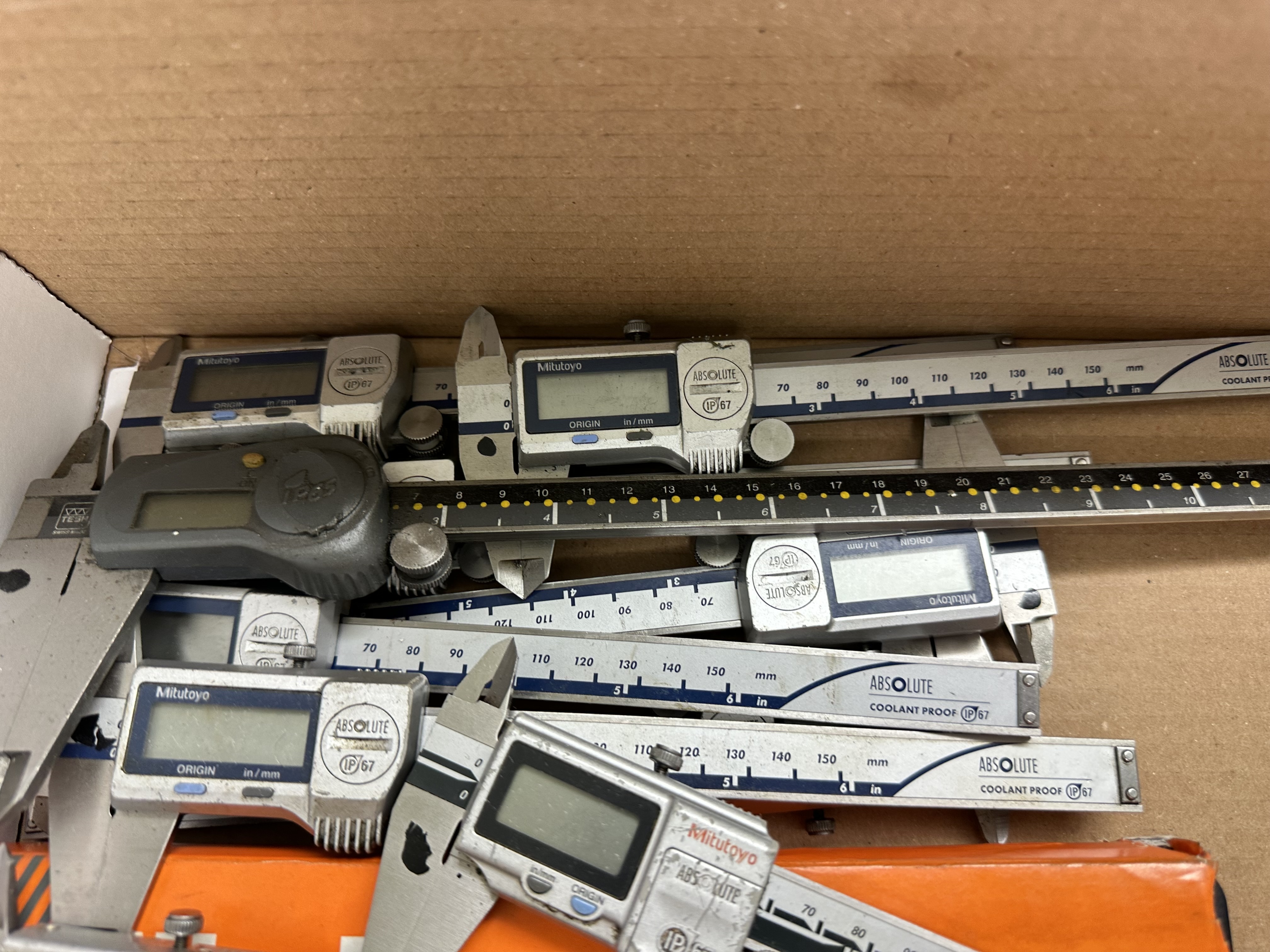 Box of Digital Verniers