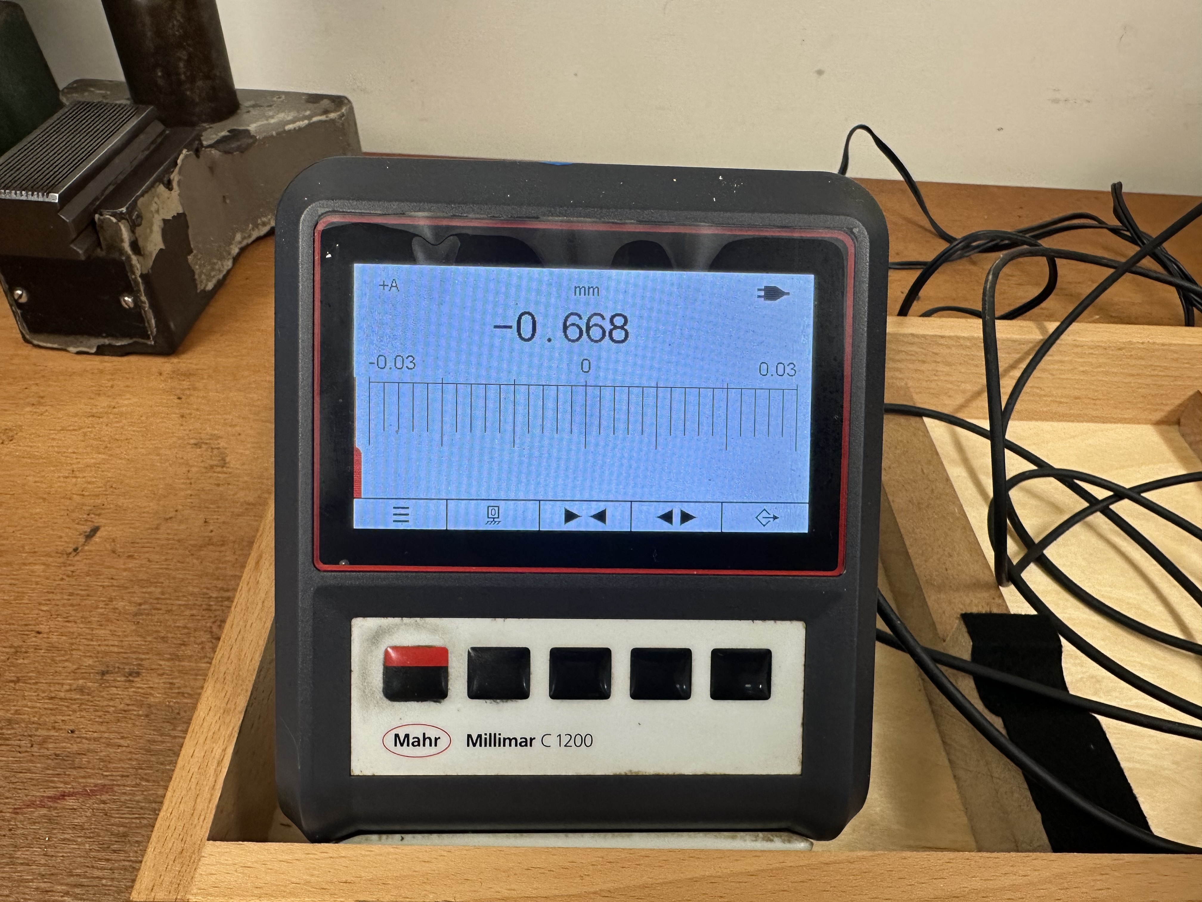 Mahr Multimar 844T Universal Gauge, Millimar C1200 Digital Readout