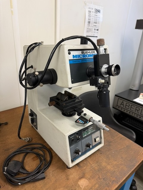 Buehler Micromet 11 Semi-automatic Microhardness Tester