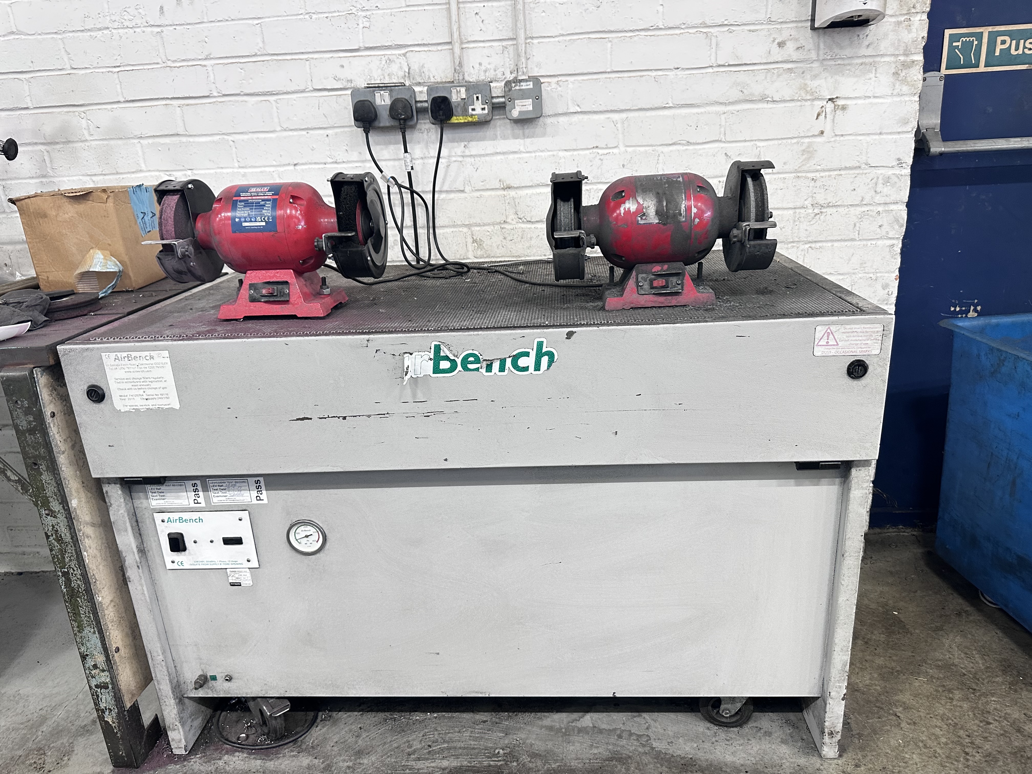 Air Bench with (2) x Sealey 150mm Bench Grinders