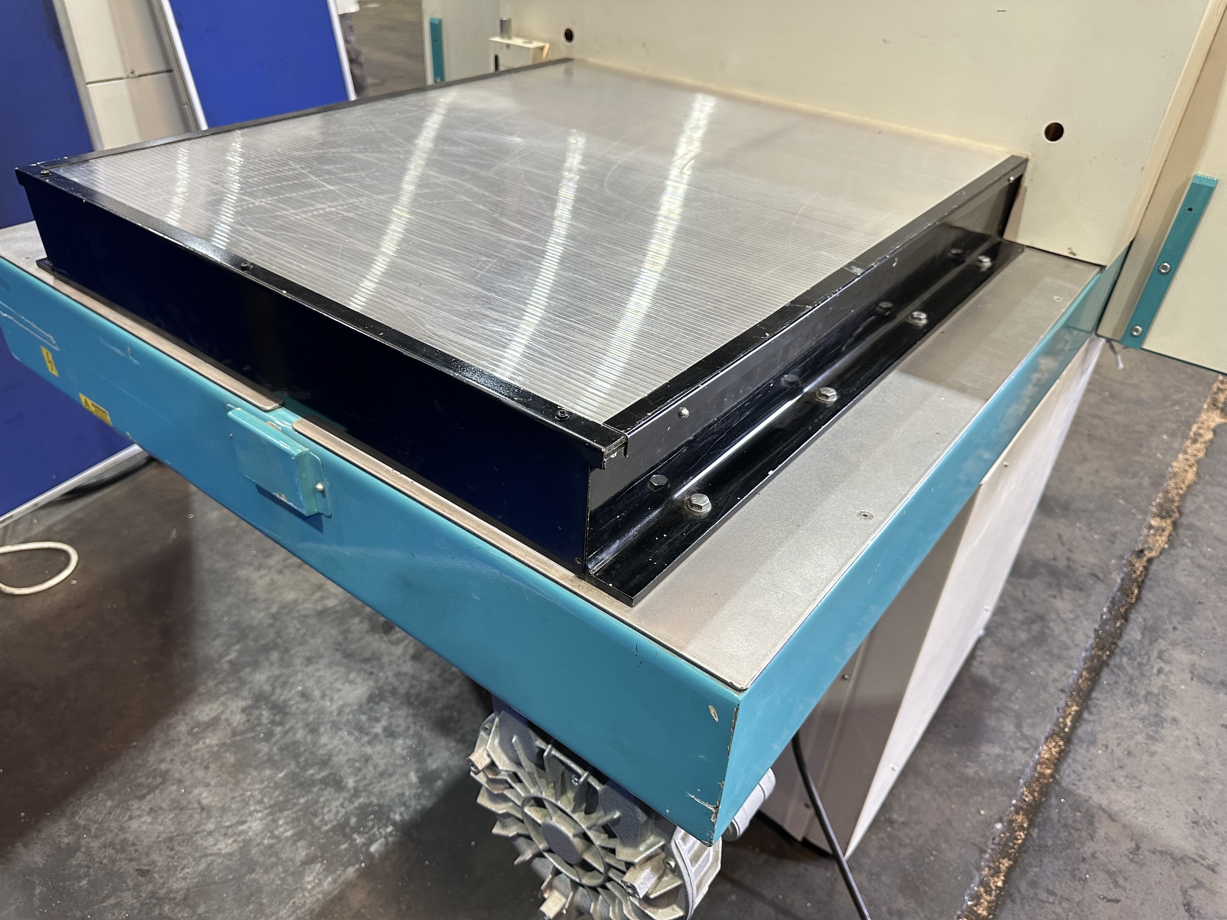 Graf Opat G66 industrial Paper Guillotine with Repro-Gram Control Panel