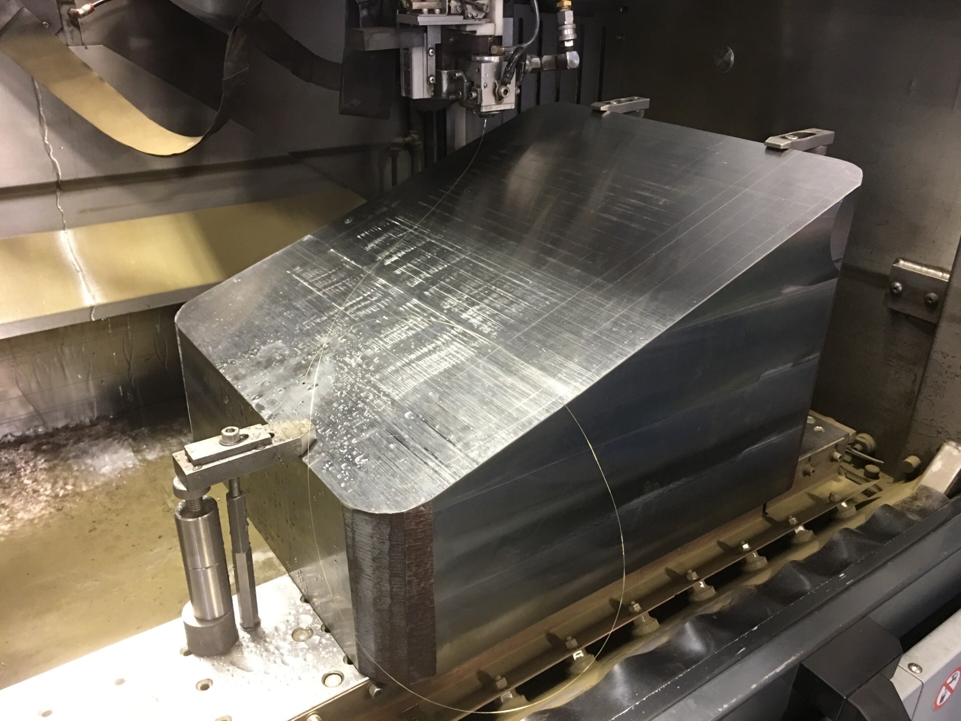 Sodick AQ900L Premium Write-Cut EDM Machine