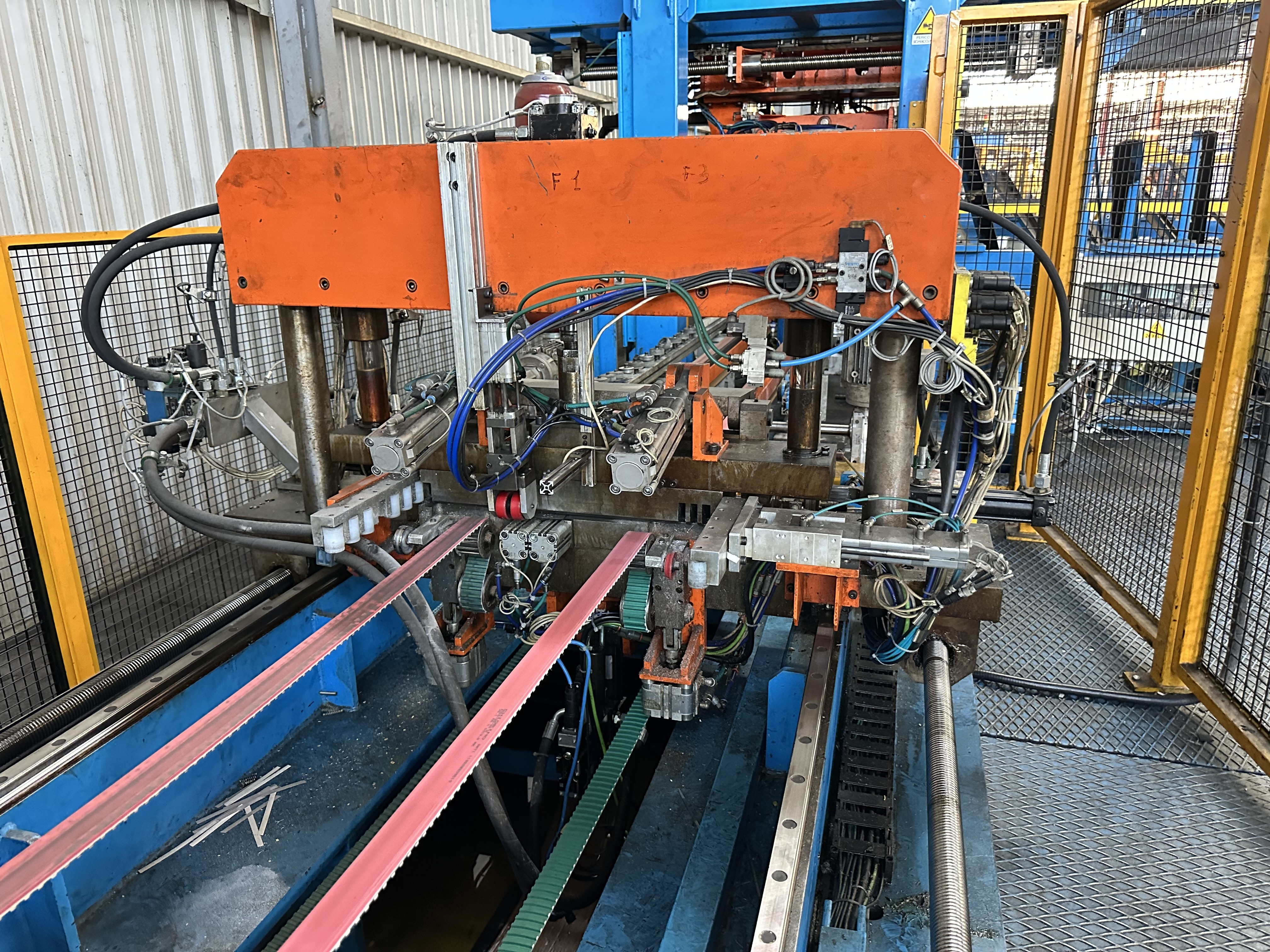 Barreta DOD/SD Side Panel Line (2000)