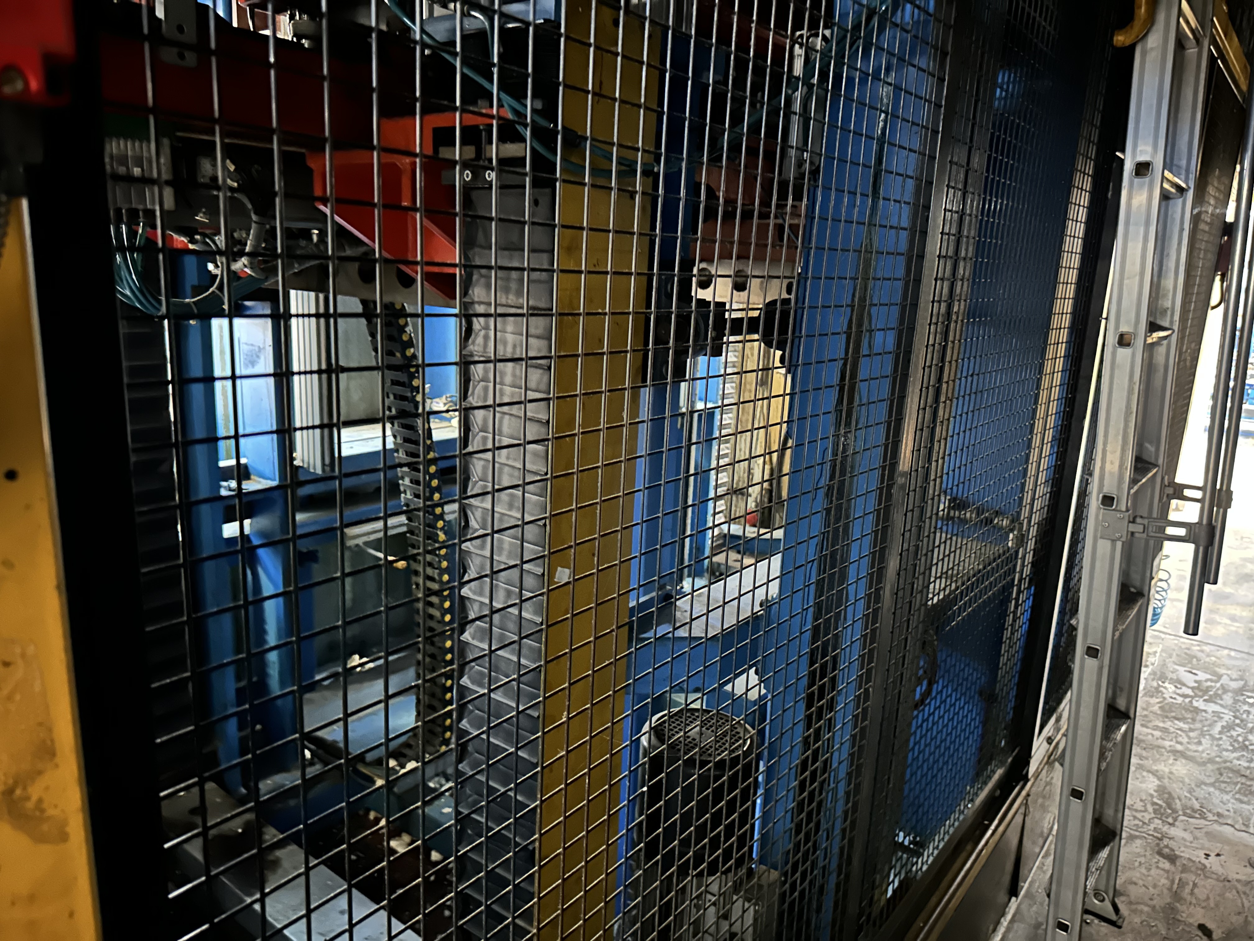 Teas Canon Cabinet Foaming Line