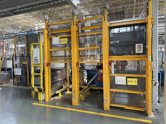 CTF Robotic Compressor Mounting Station (2002)