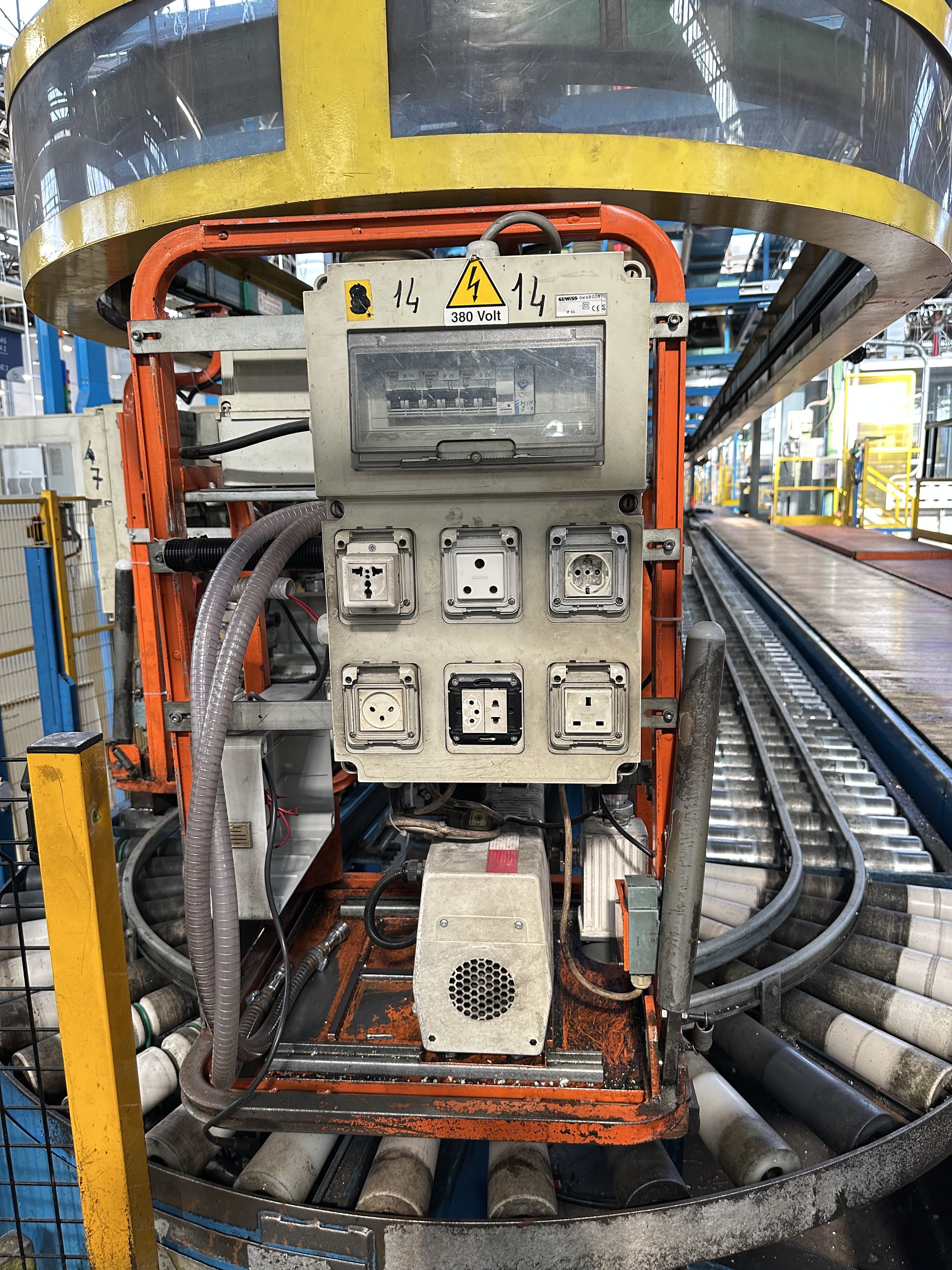 Galileo Vacuum Carousel (2017)