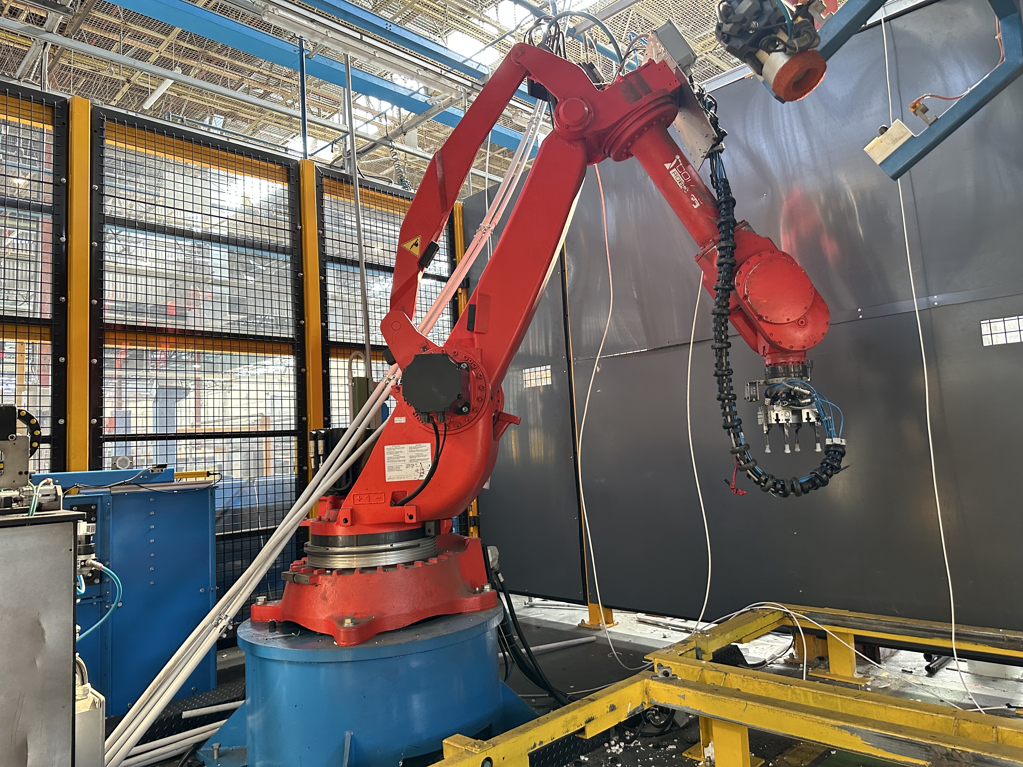 CTF Robotic Compressor Mounting Station (2002)