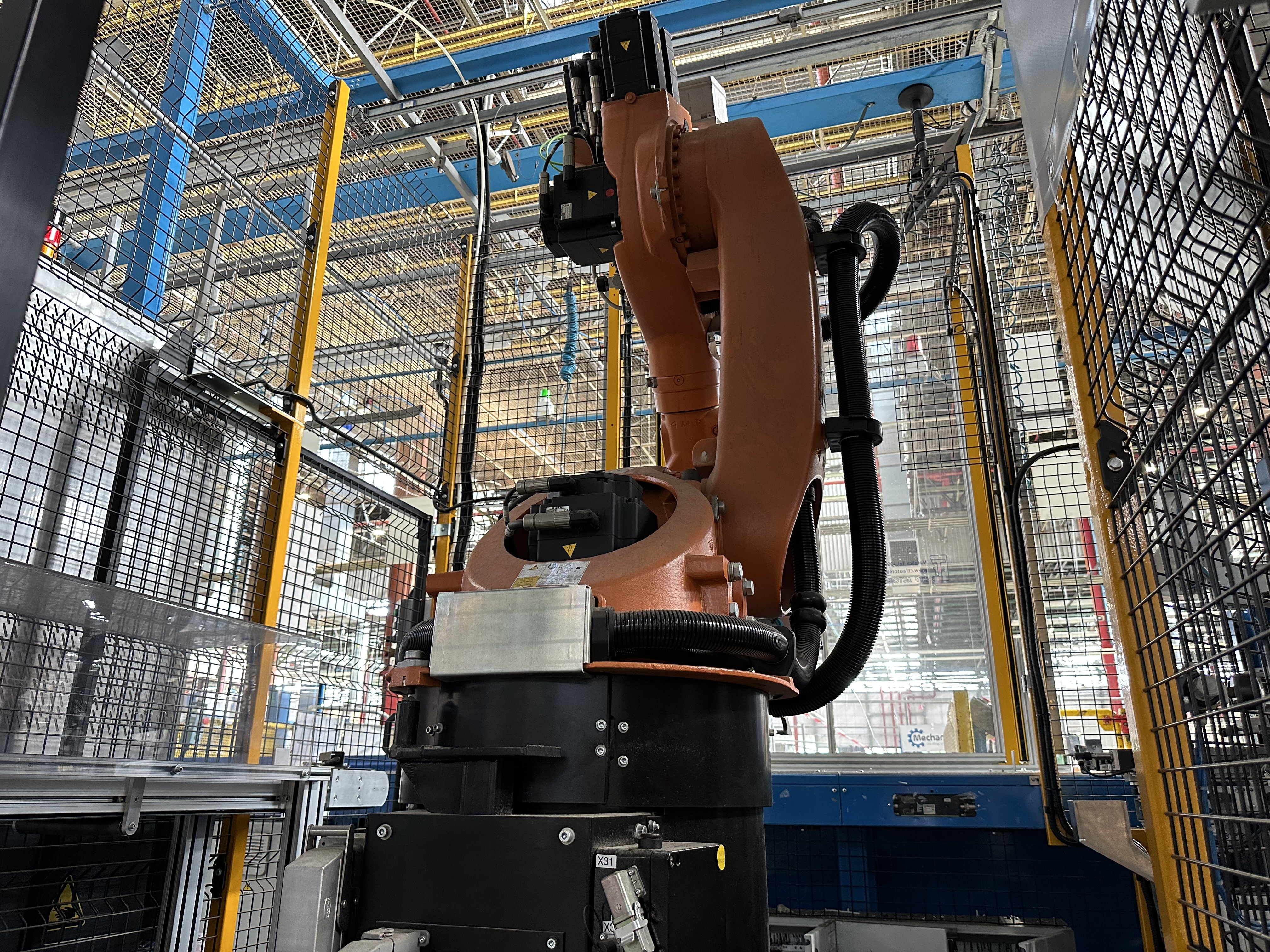 CTF Robotic Compressor Mounting Station (2002)