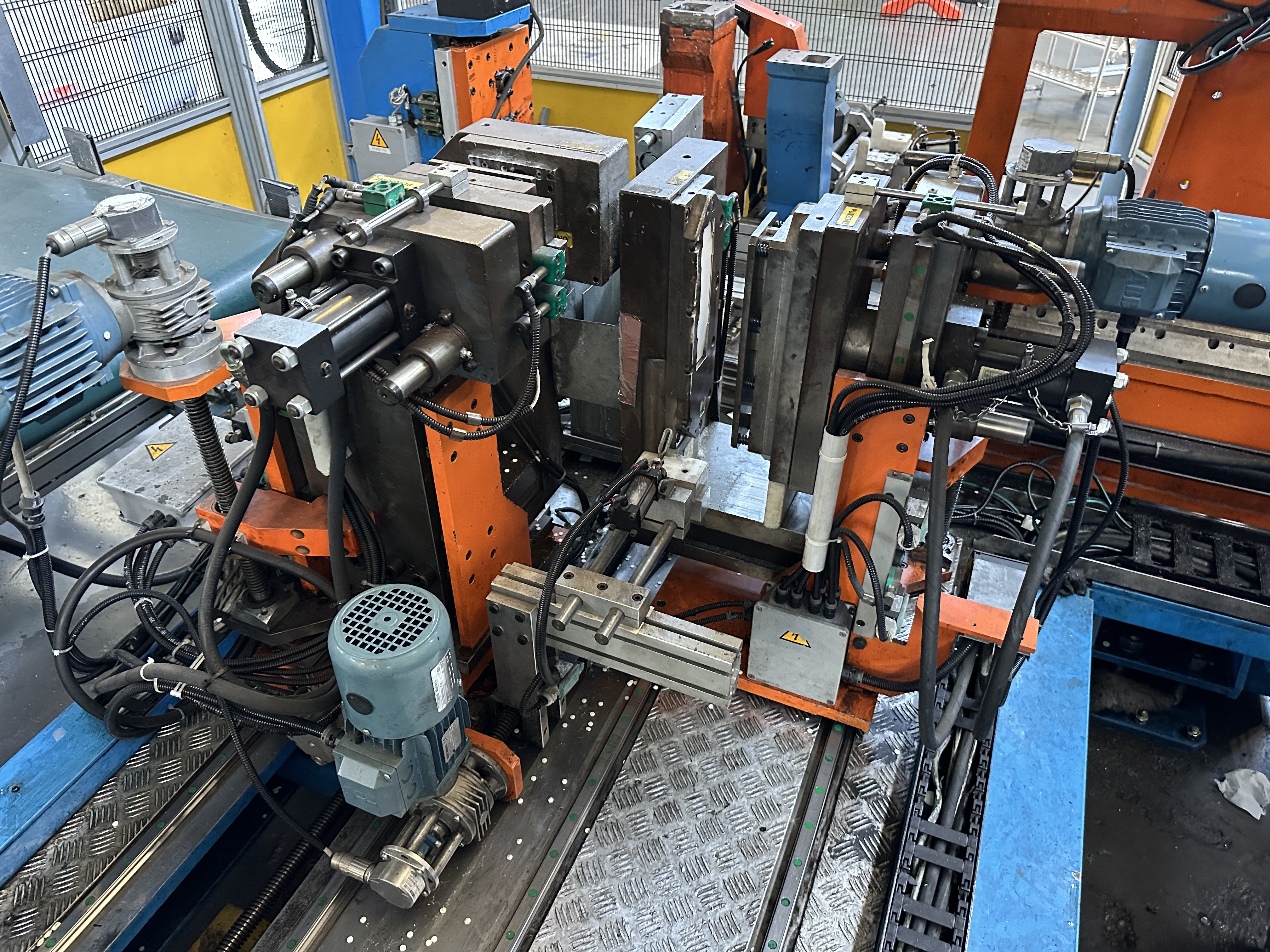 UNIMAC Inner Line Punching Machine (2013)