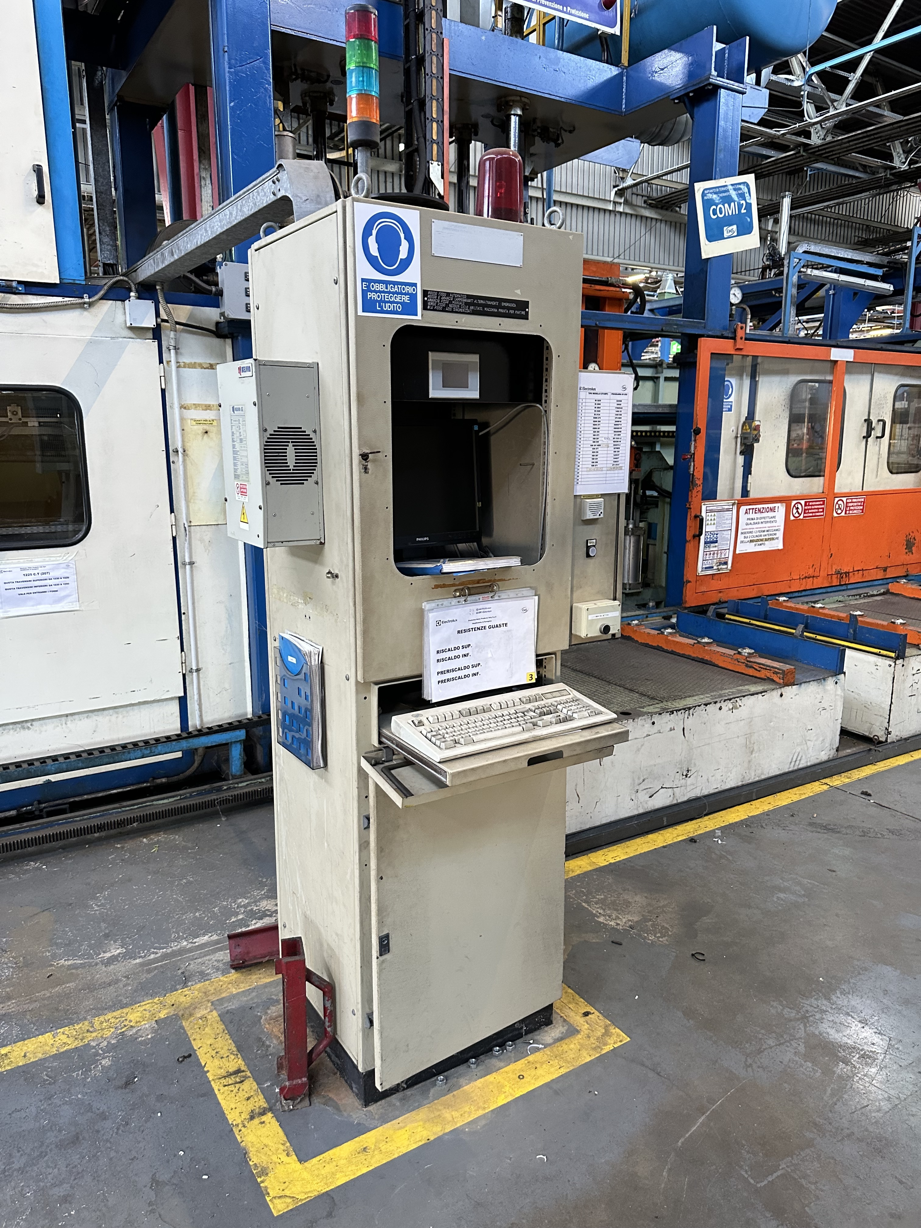 COMI SL2000 x 900 x 550mm Thermoforming Machine (1995)