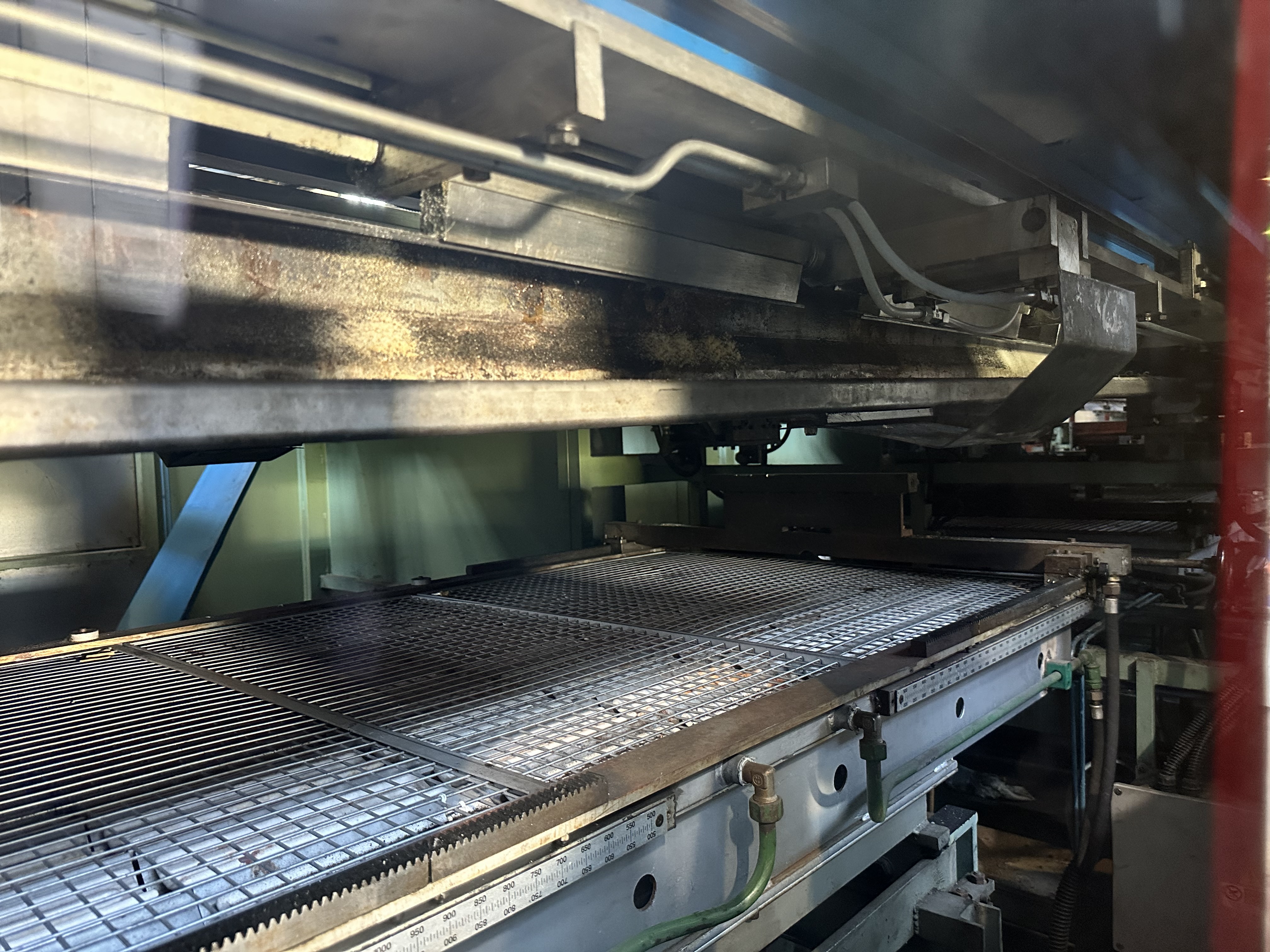 COMI SL2000 x 900 x 550mm Thermoforming Machine (1995)