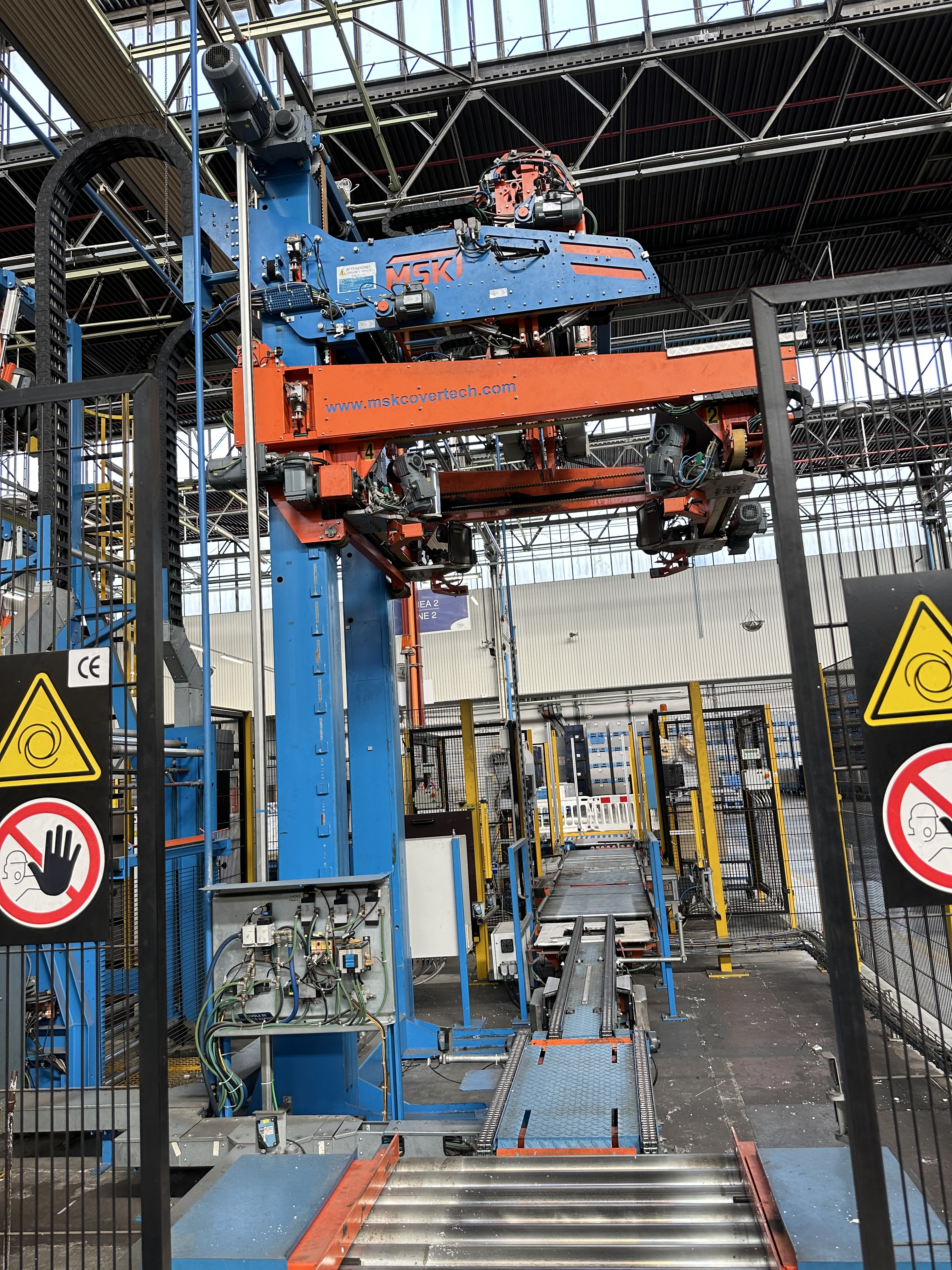 MSK Covertech Tension Tech Stretch Hood Wrapping Machine (2011)