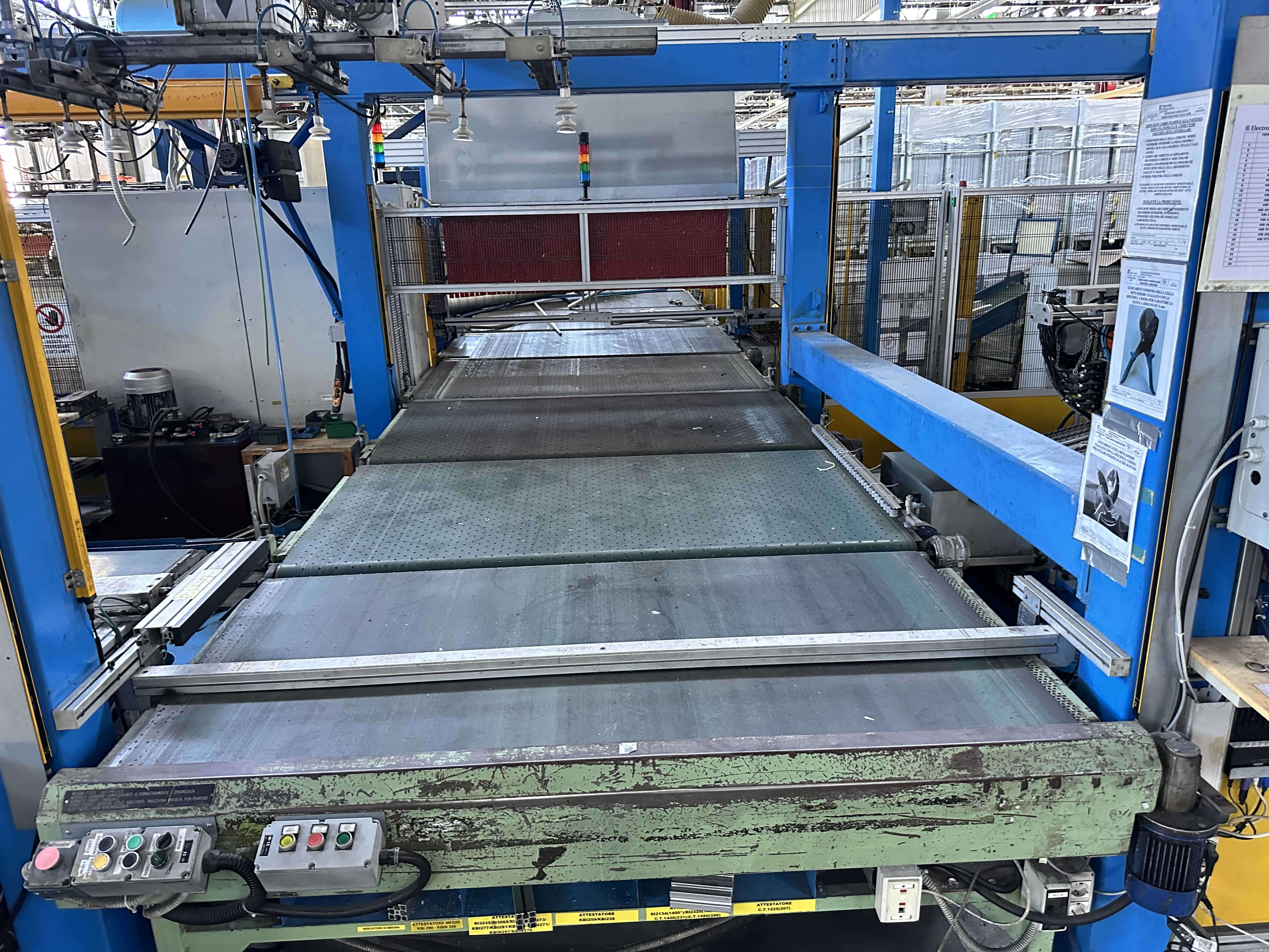 UNIMAC Inner Line Punching Machine (2013)