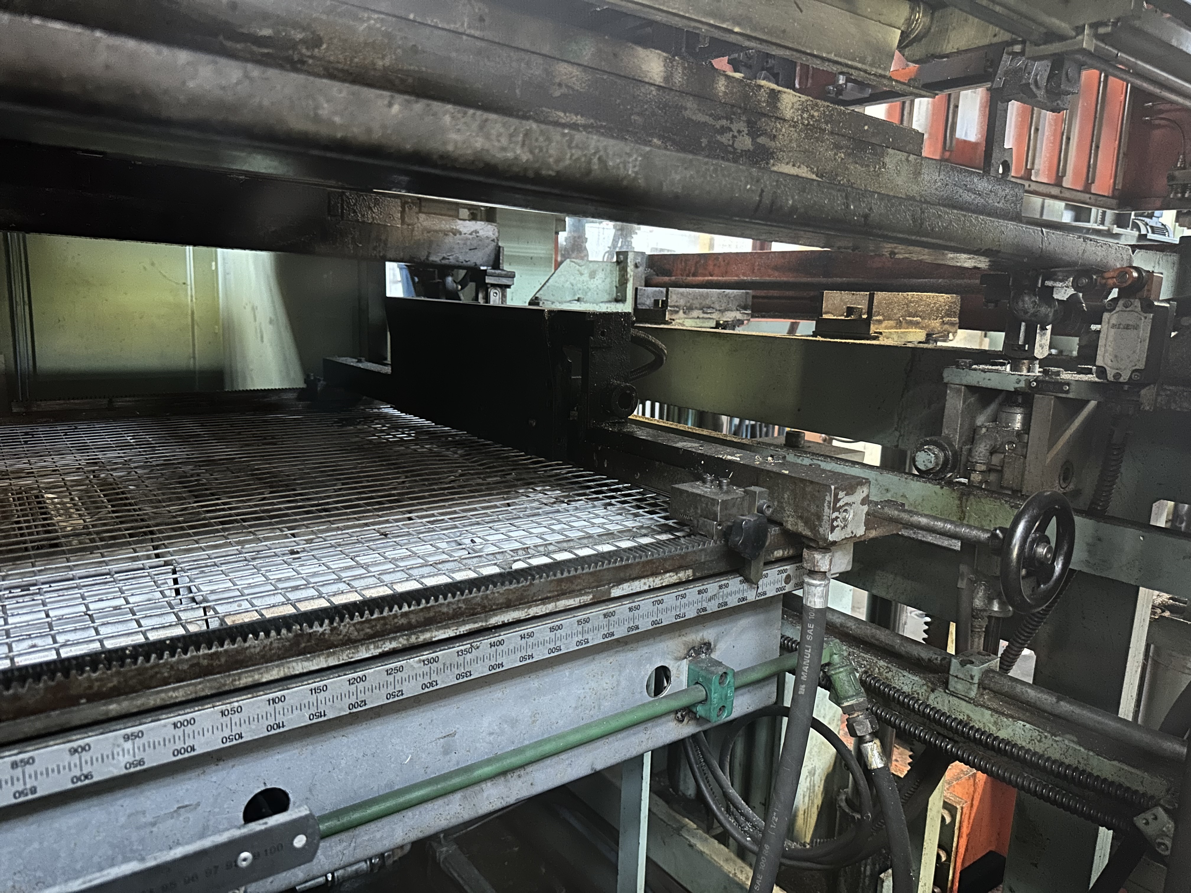 COMI SL2000 x 900 x 550mm Thermoforming Machine (1995)