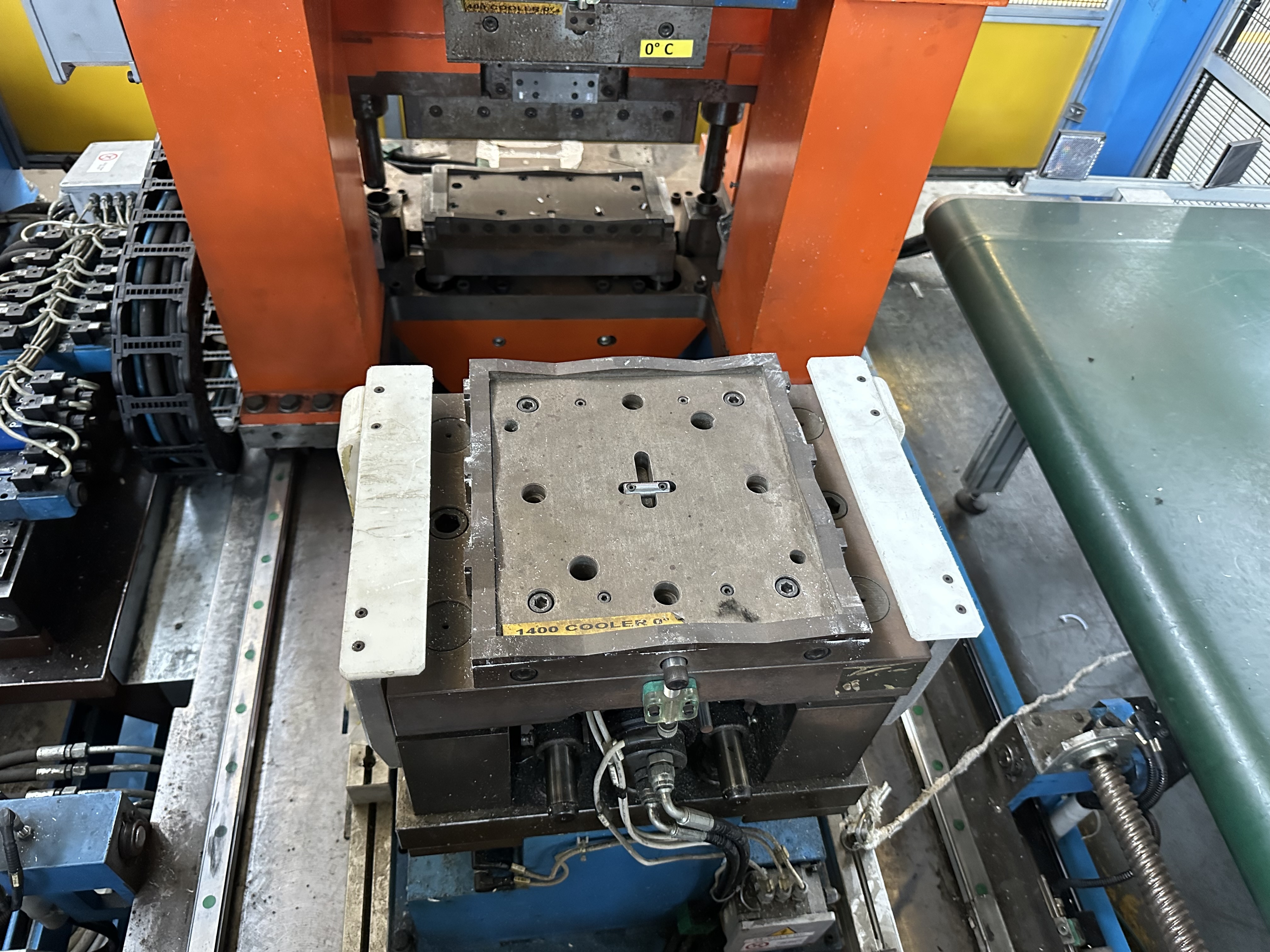 UNIMAC Inner Line Punching Machine (2013)