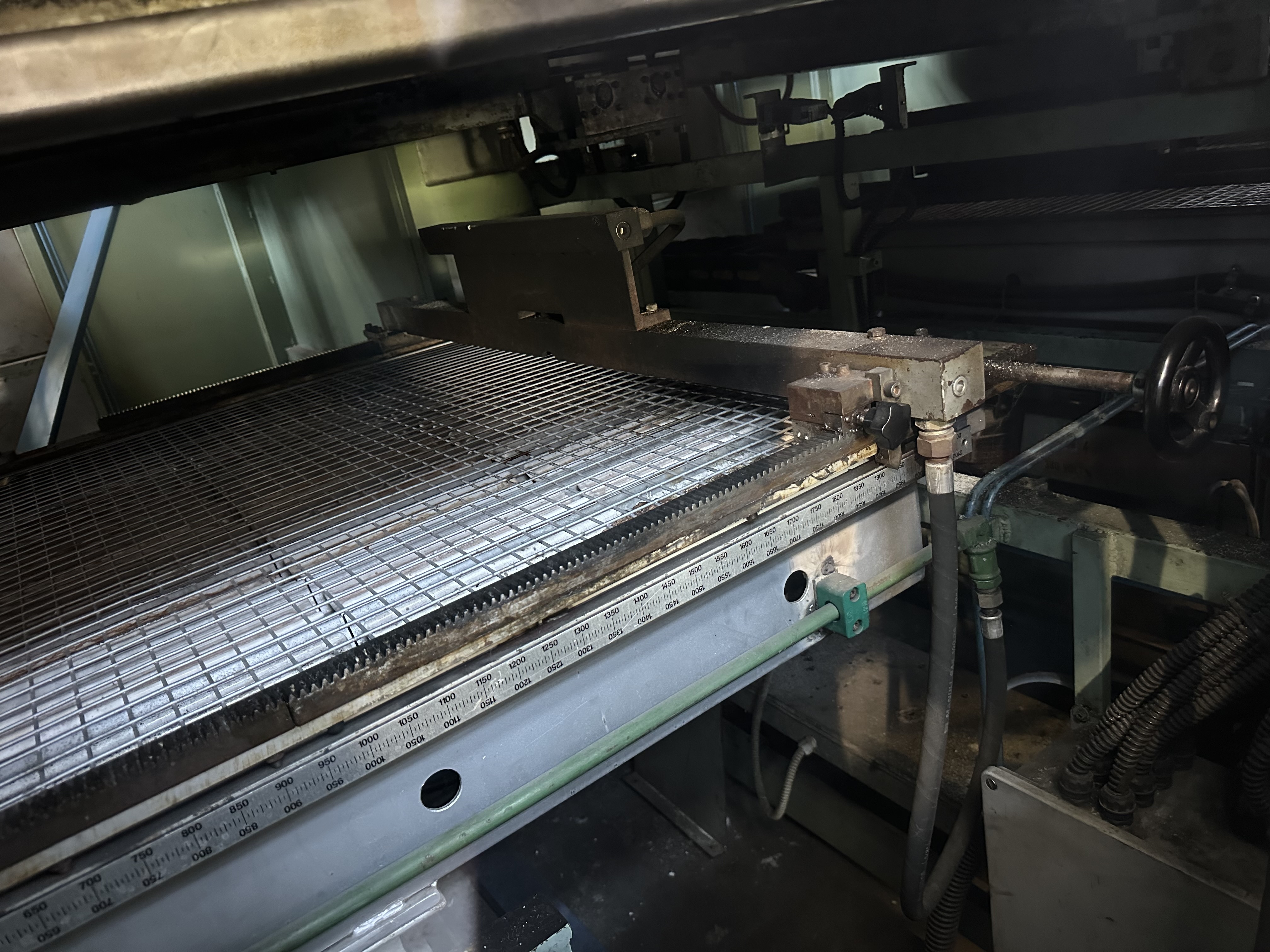 COMI SL2000 x 900 x 550mm Thermoforming Machine (1995)