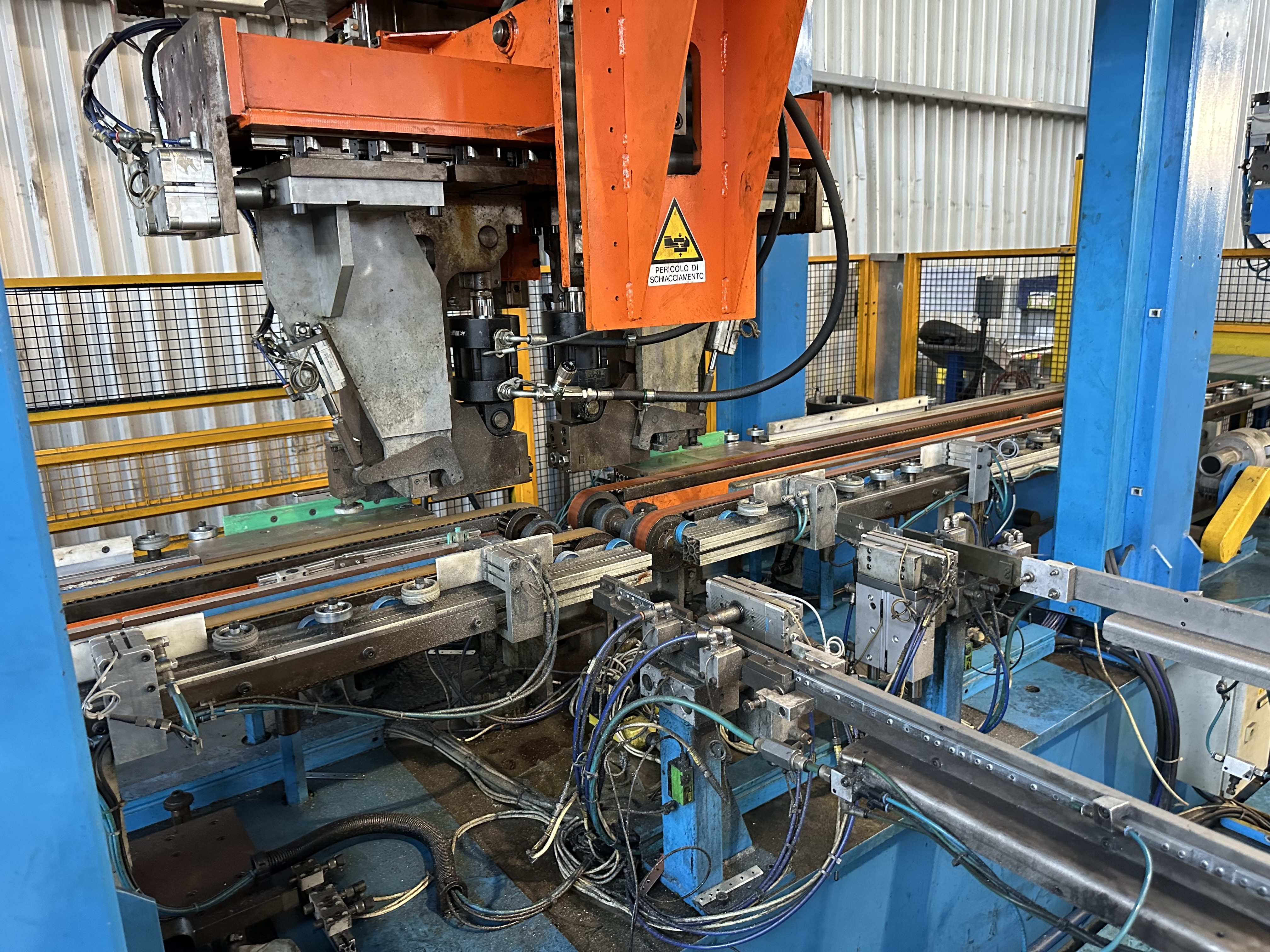 Barreta DOD/SD Side Panel Line (2000)