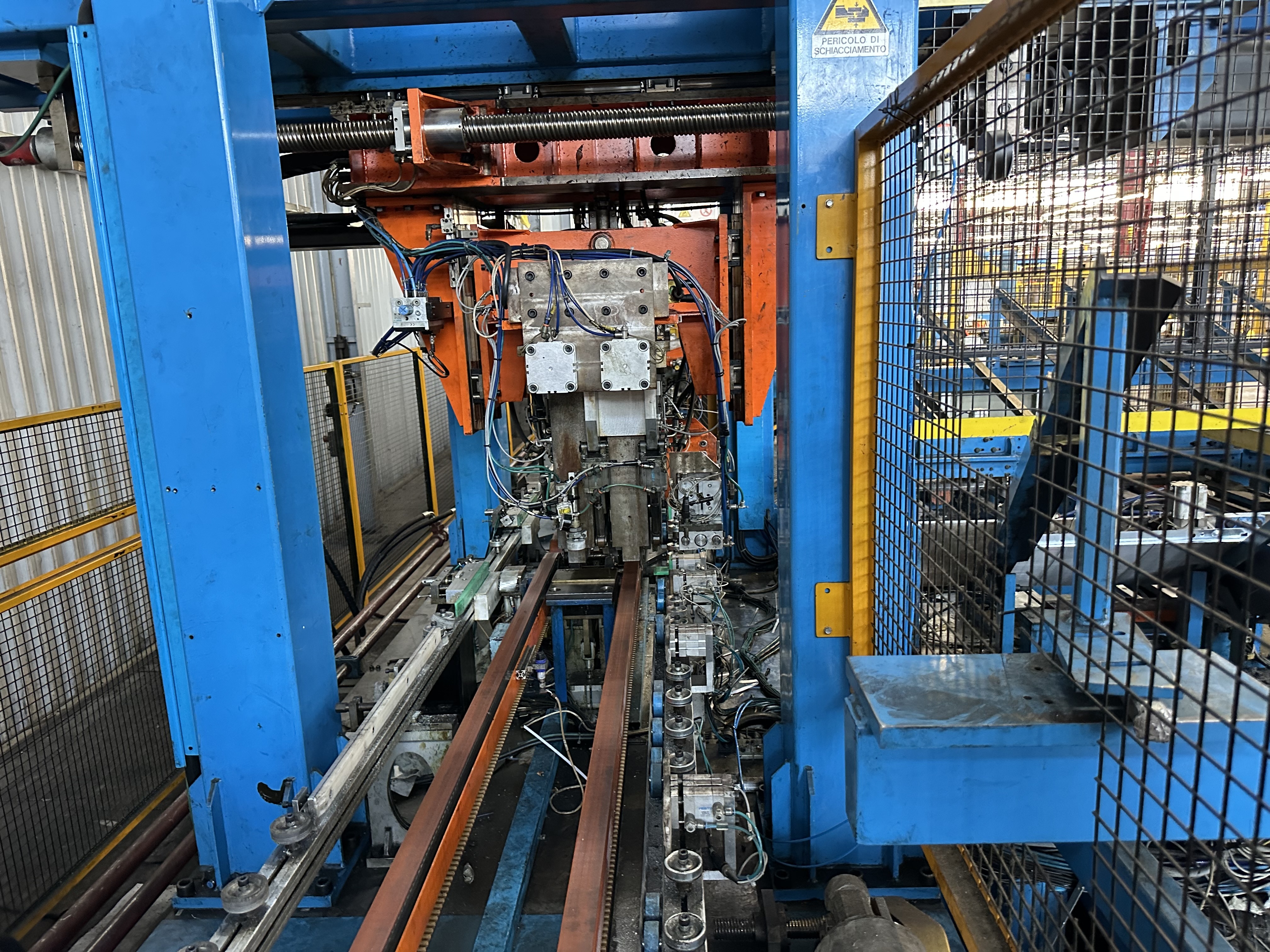 Barreta DOD/SD Side Panel Line (2000)