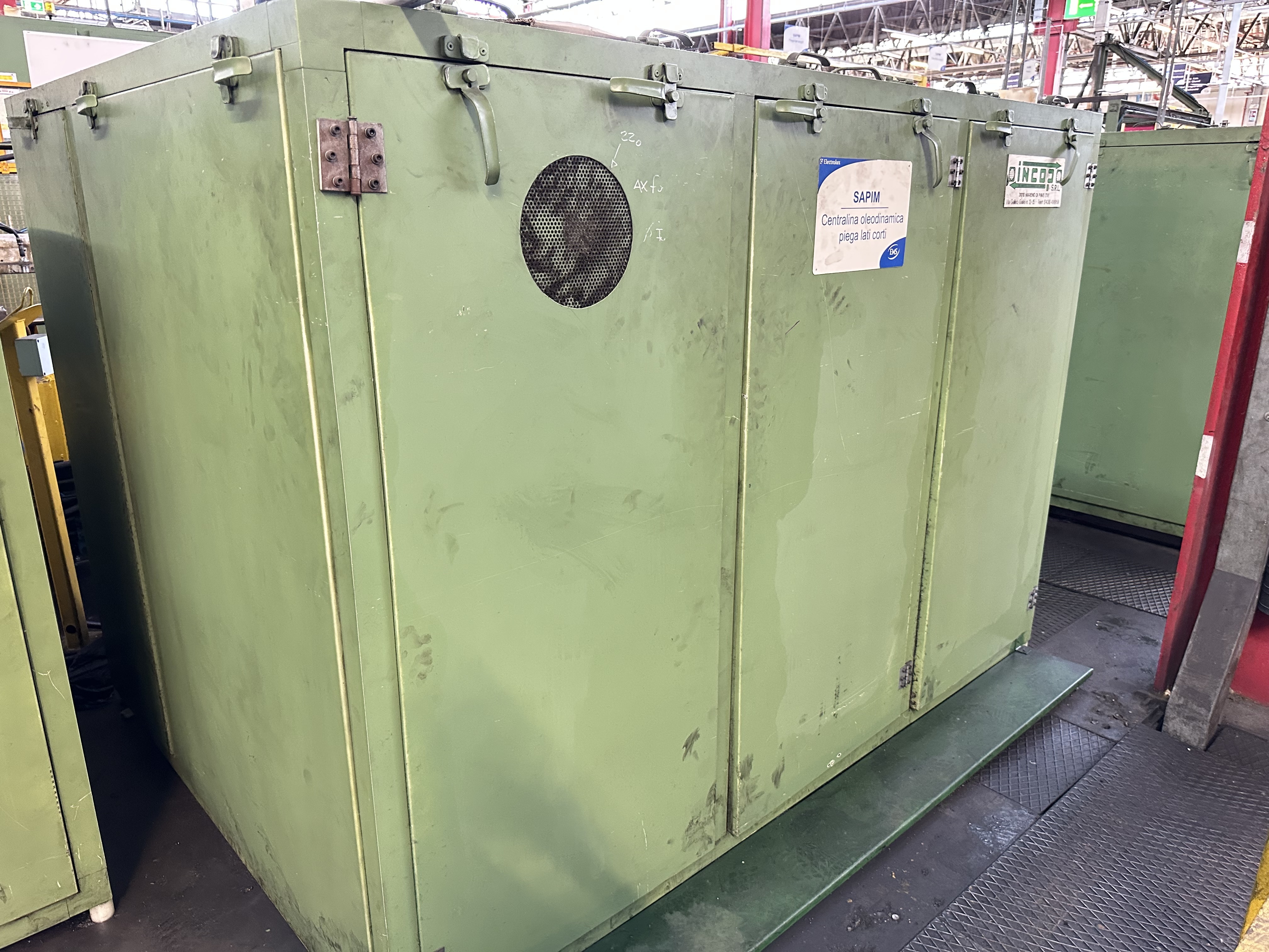 Sapim Door Panel Line (1982)