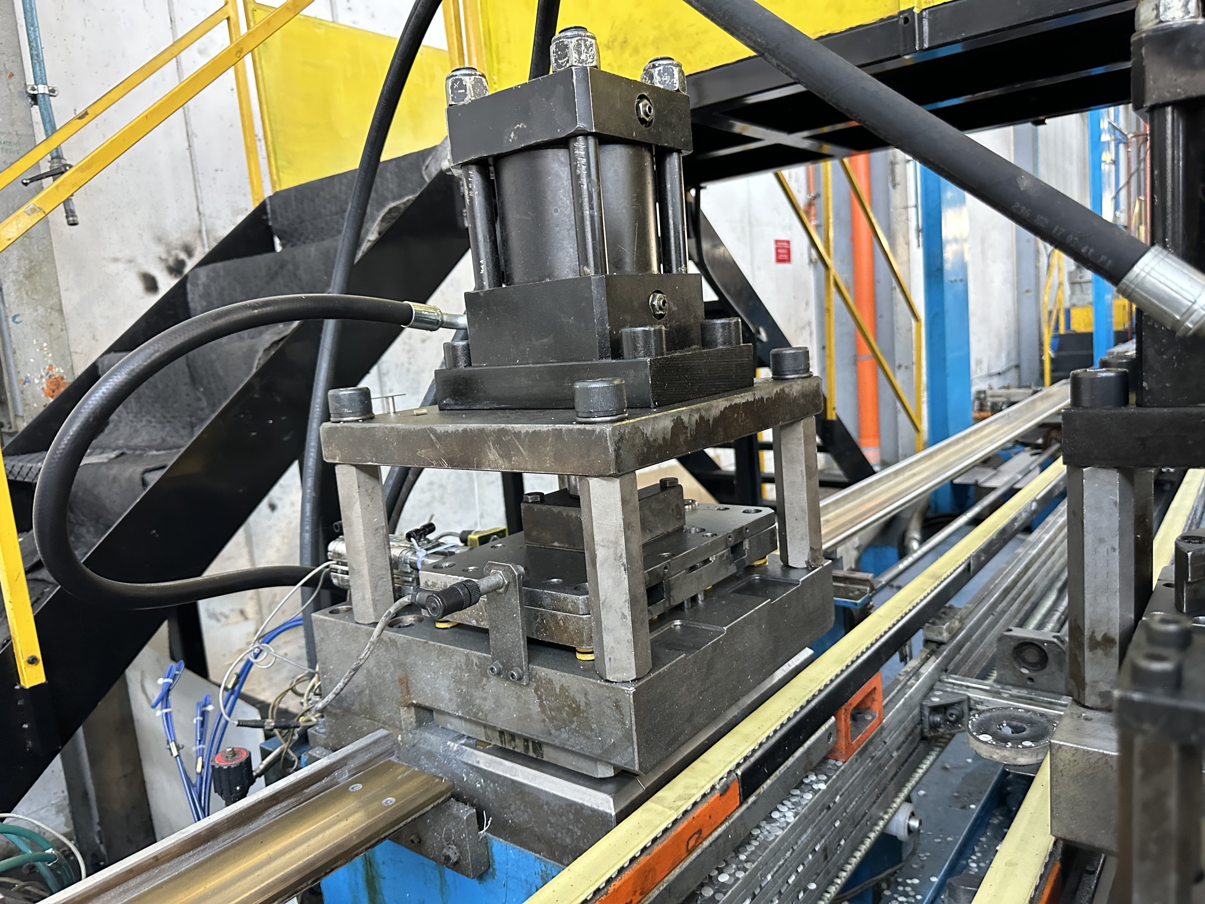 Barreta DOD/SD Side Panel Line (2000)