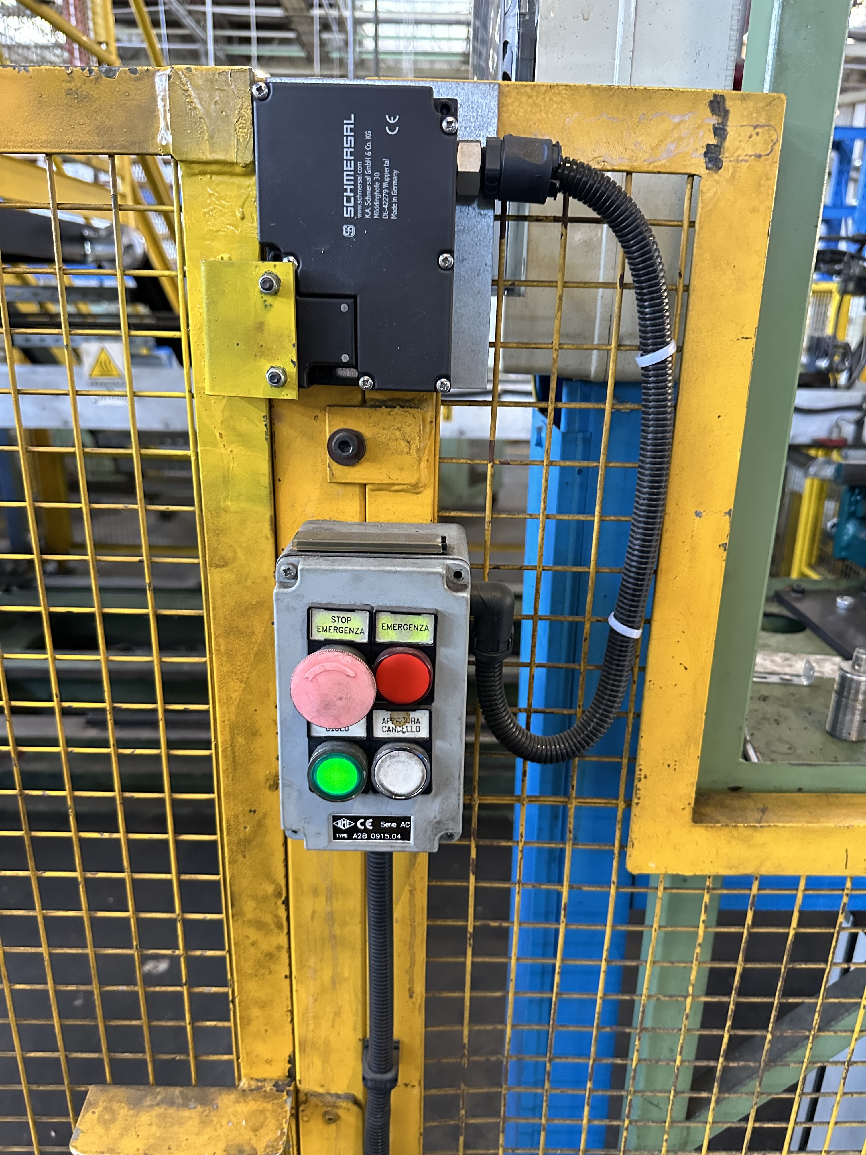 Sapim Door Panel Line (1982)