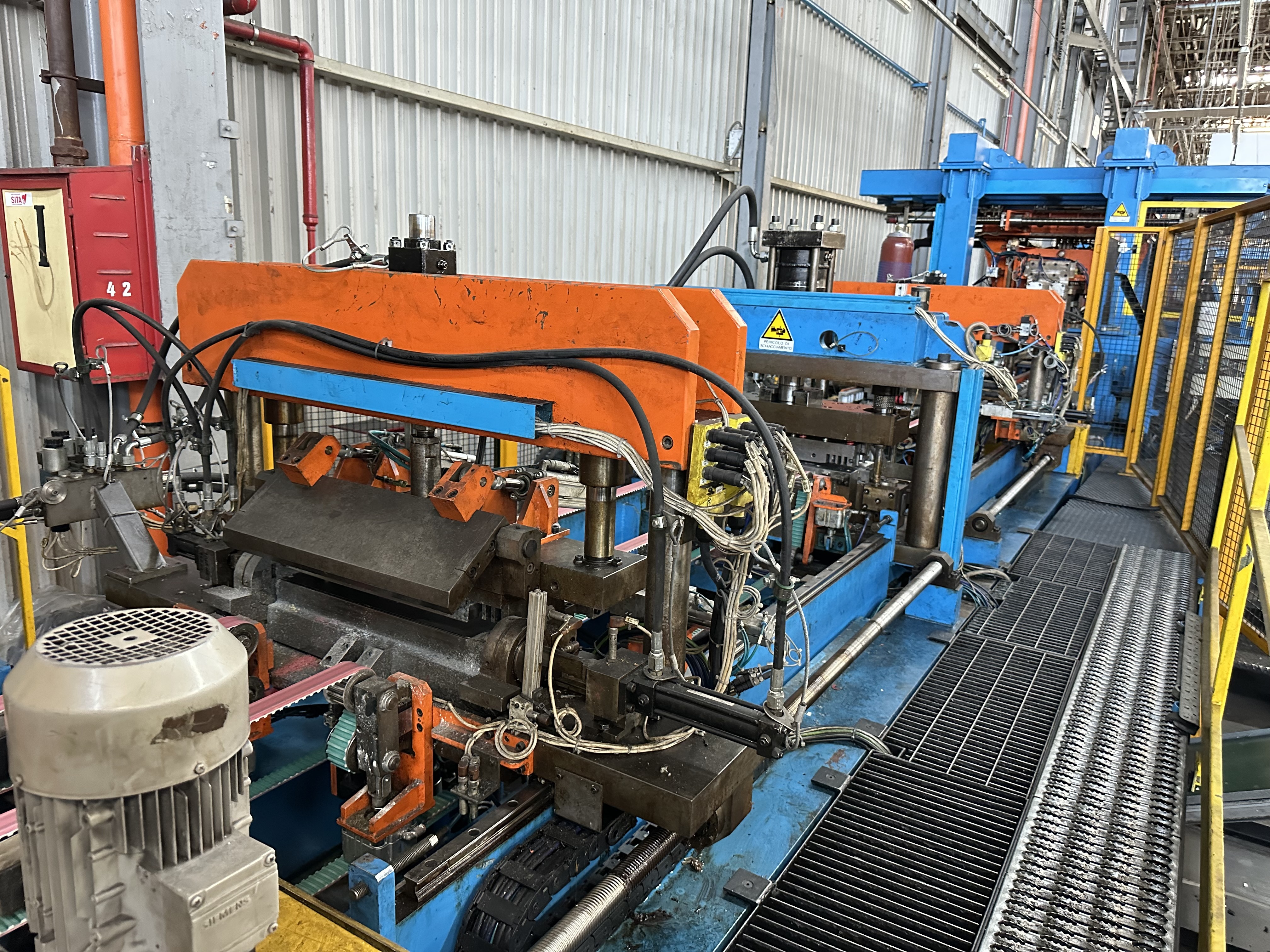 Barreta DOD/SD Side Panel Line (2000)