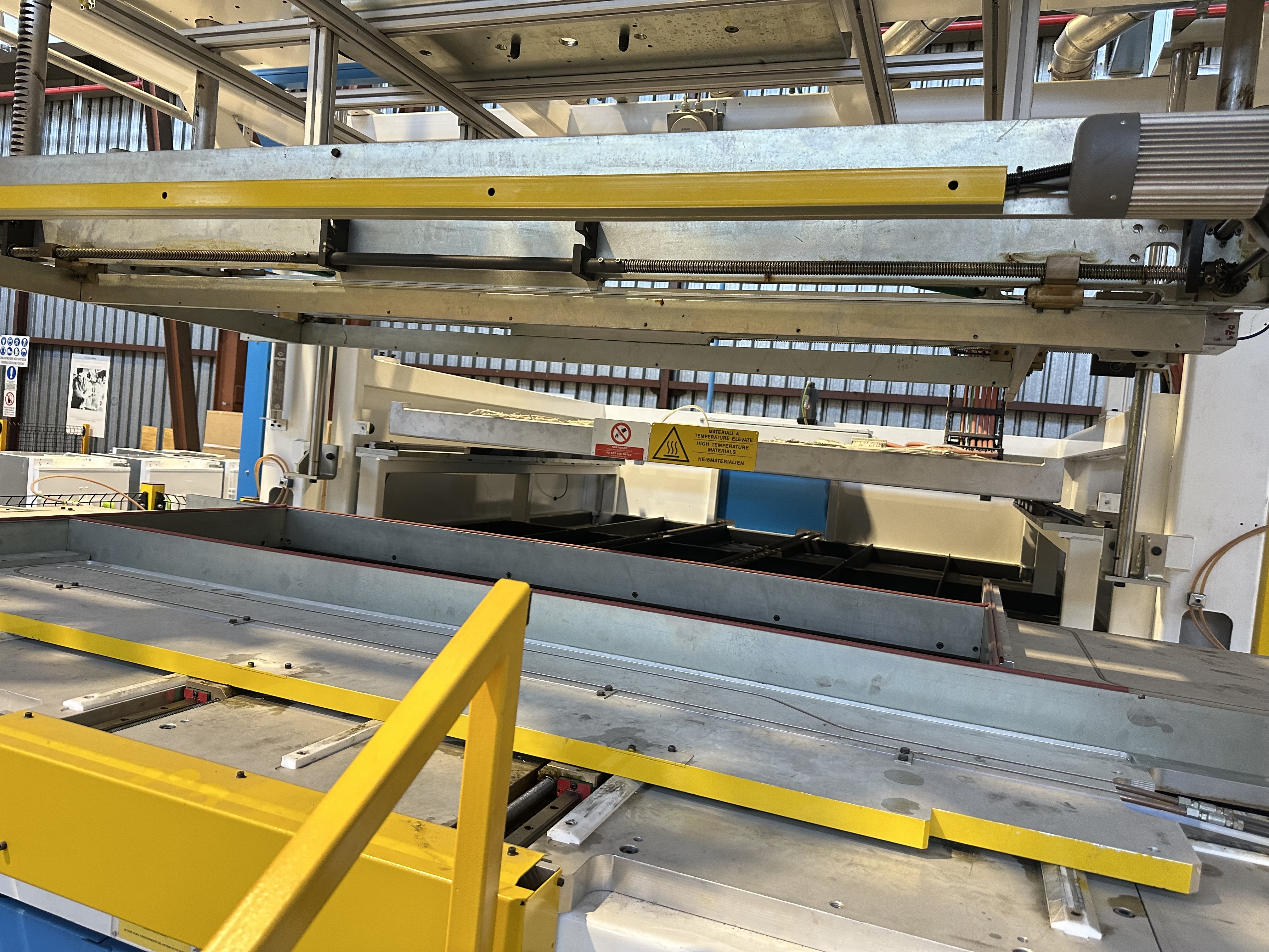 Comi Model Labor Forma 2000 x 1000 x 700mm Thermoforming Machine (2019)                                                       
