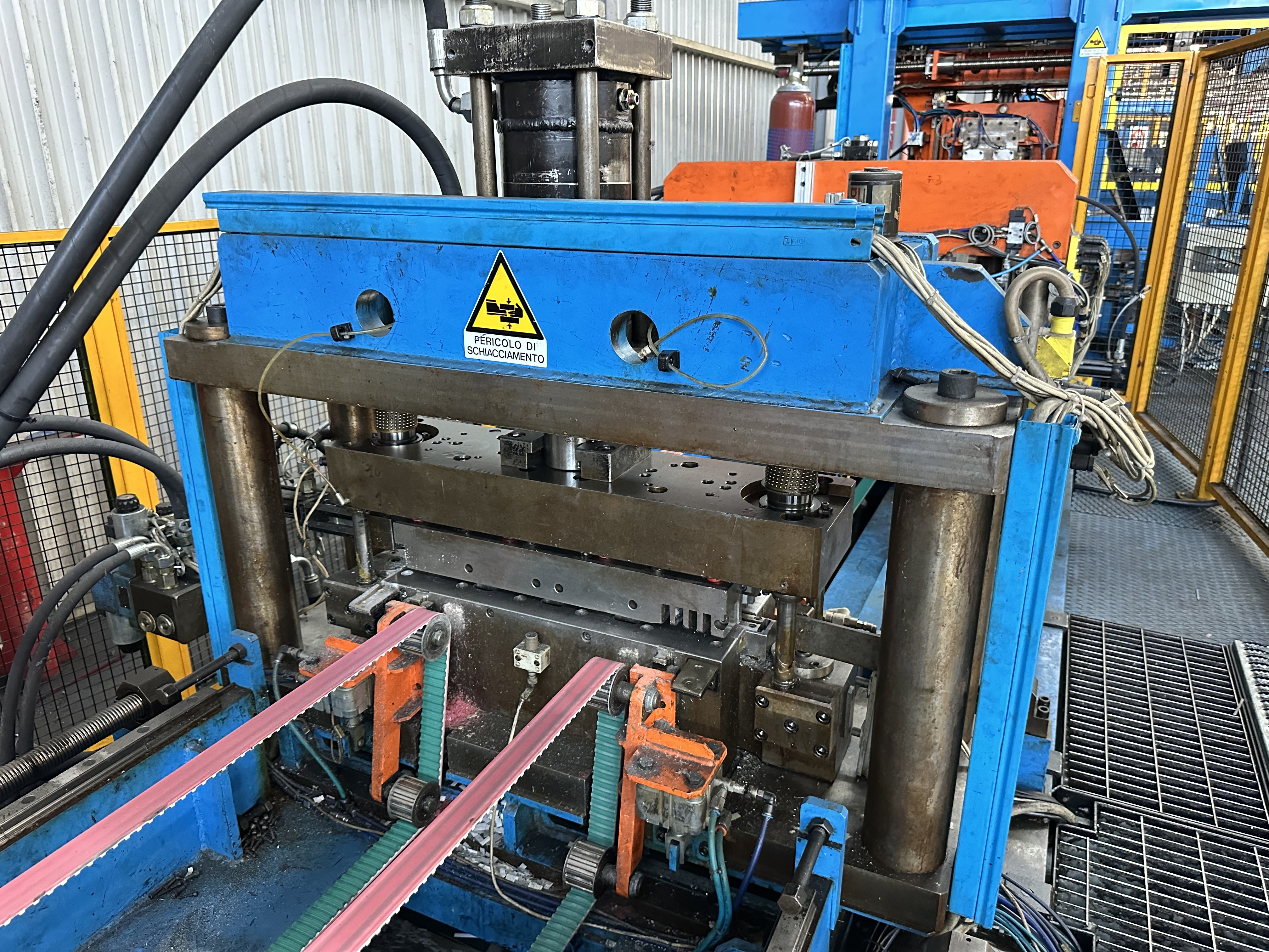 Barreta DOD/SD Side Panel Line (2000)
