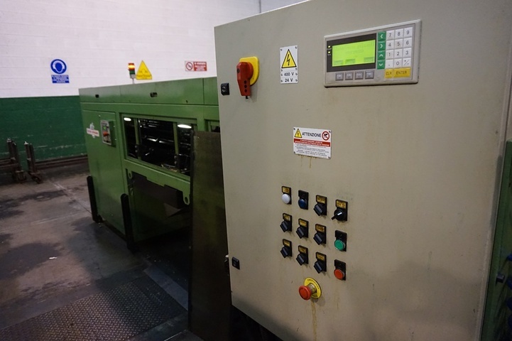 Cucchi Giovanni Type CMSP.625 Bar Loader.